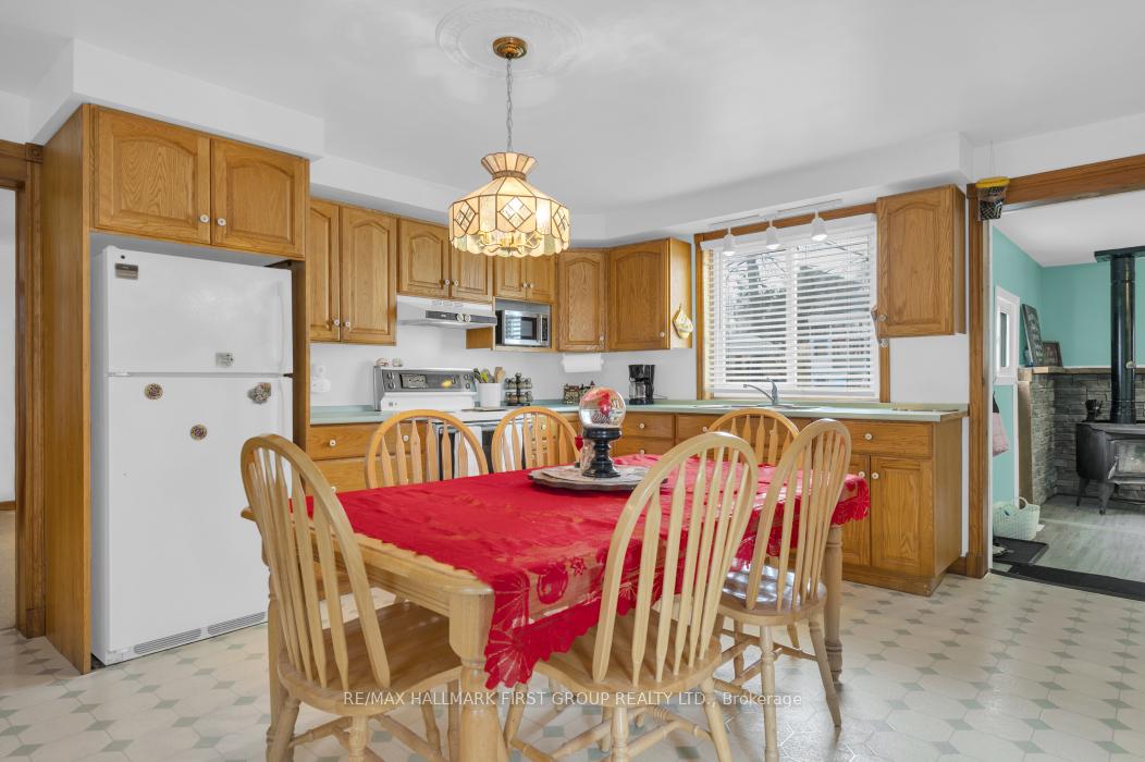 Photo 10 of 4601 Highway 37, Tweed, Hungerford (Twp) — HOMEH