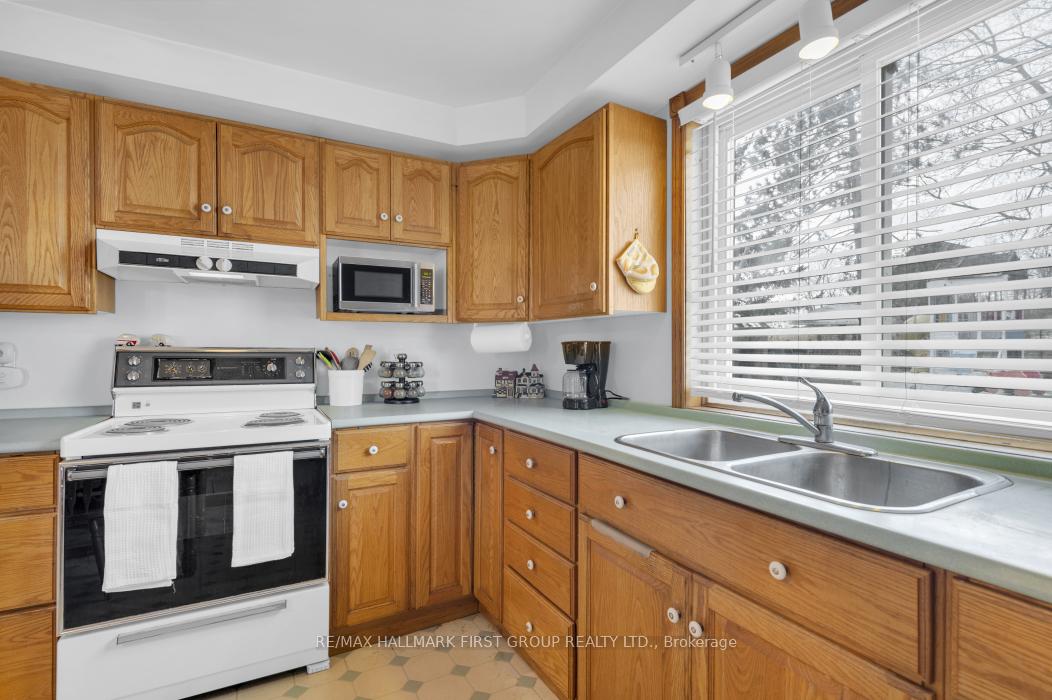 Photo 12 of 4601 Highway 37, Tweed, Hungerford (Twp) — HOMEH