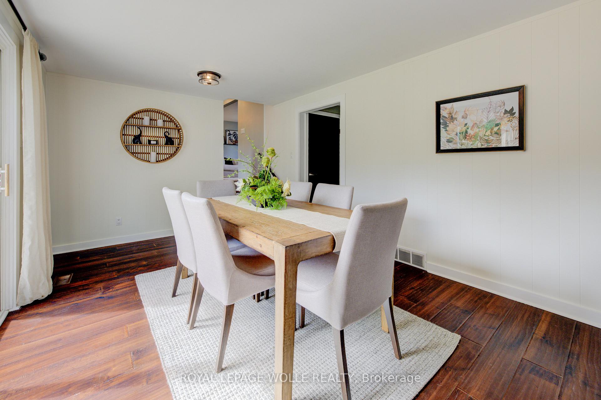 Photo 6 of 311 Sandowne Drive, Waterloo — HOMEH