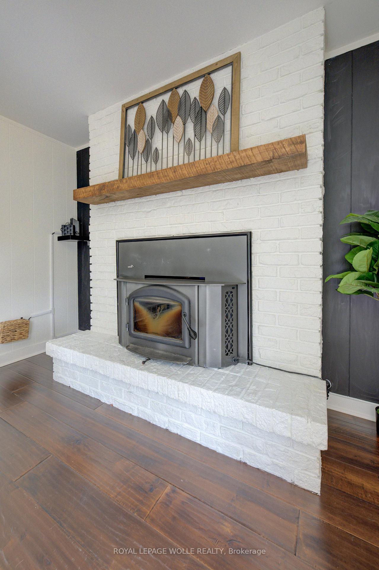 Photo 7 of 311 Sandowne Drive, Waterloo — HOMEH