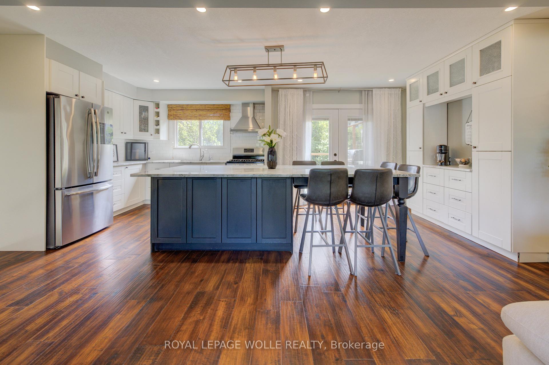 Photo 12 of 311 Sandowne Drive, Waterloo — HOMEH