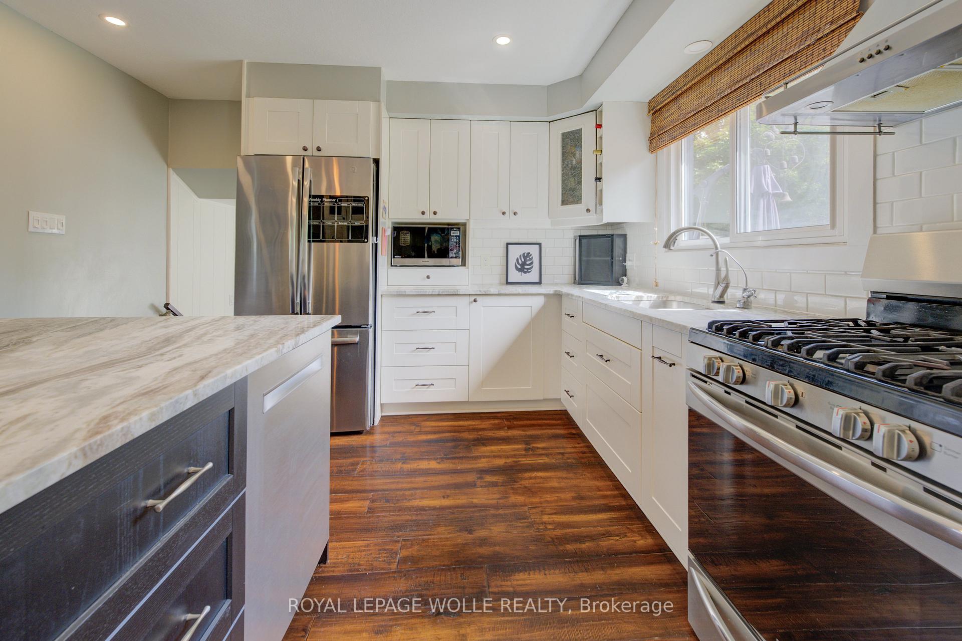 Photo 14 of 311 Sandowne Drive, Waterloo — HOMEH