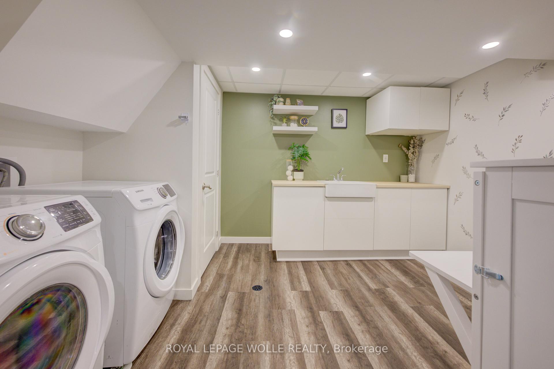 Photo 26 of 311 Sandowne Drive, Waterloo — HOMEH