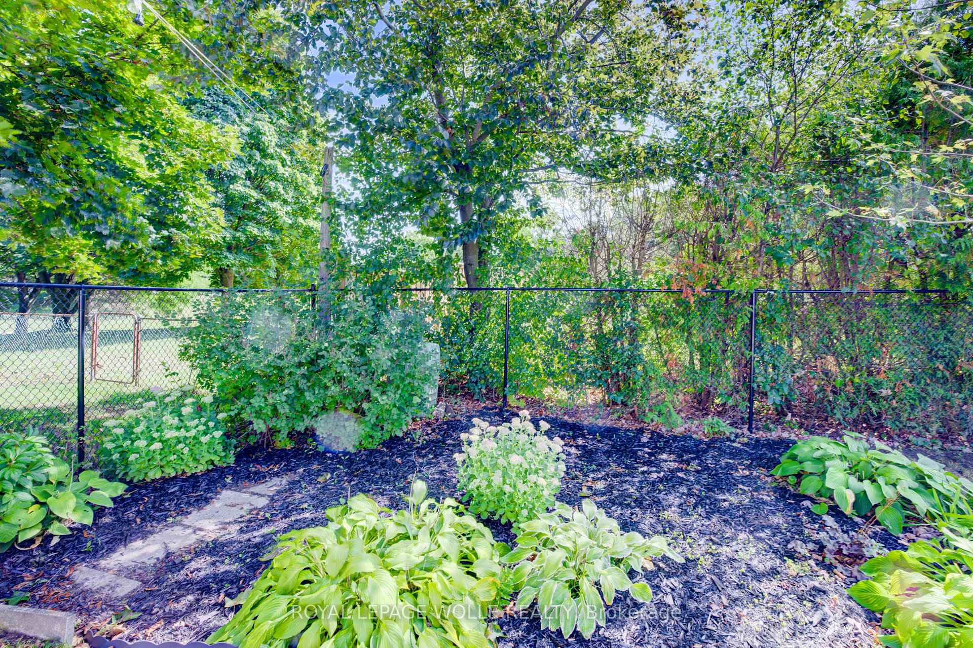Photo 31 of 311 Sandowne Drive, Waterloo — HOMEH