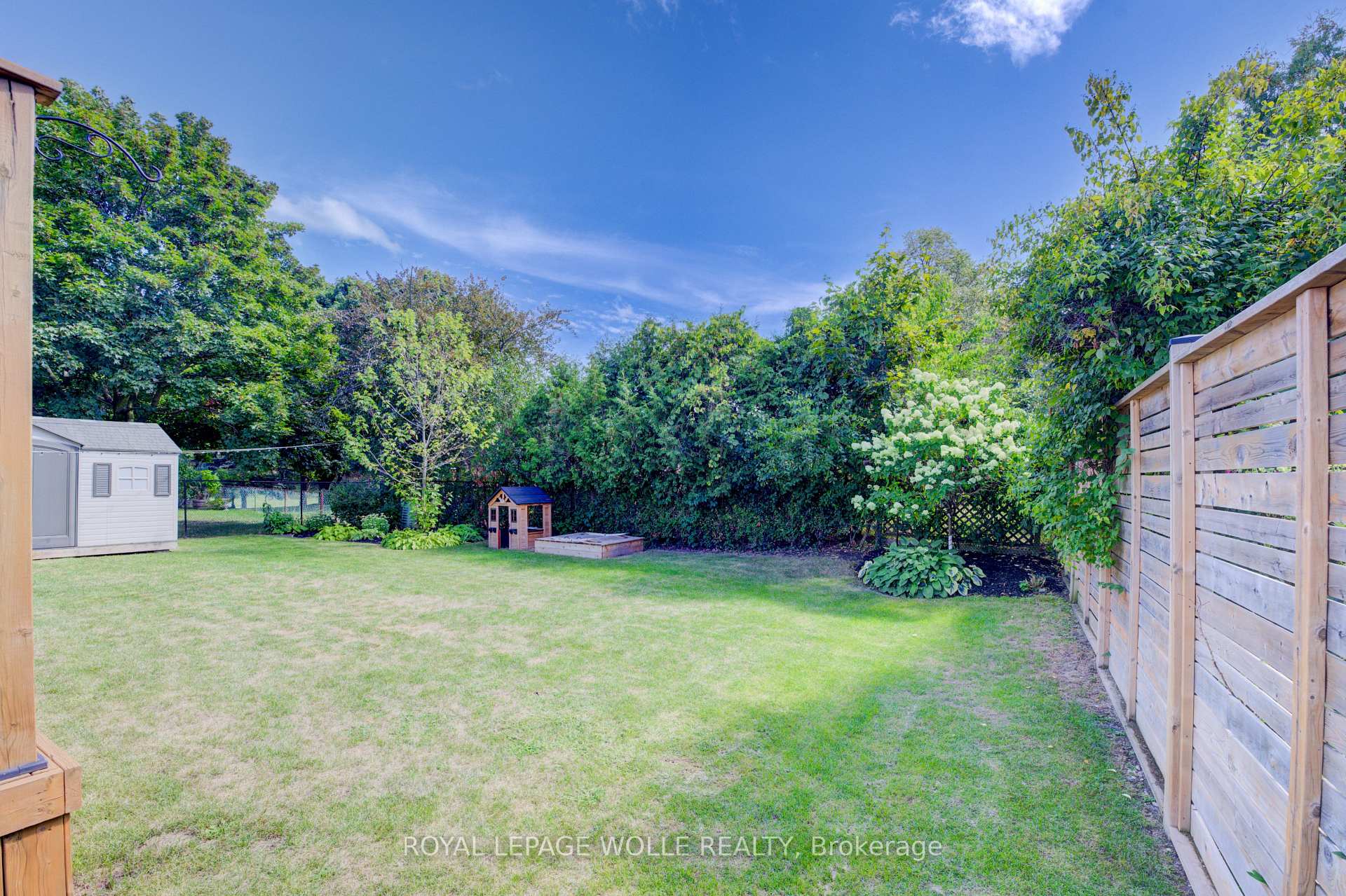 Photo 35 of 311 Sandowne Drive, Waterloo — HOMEH