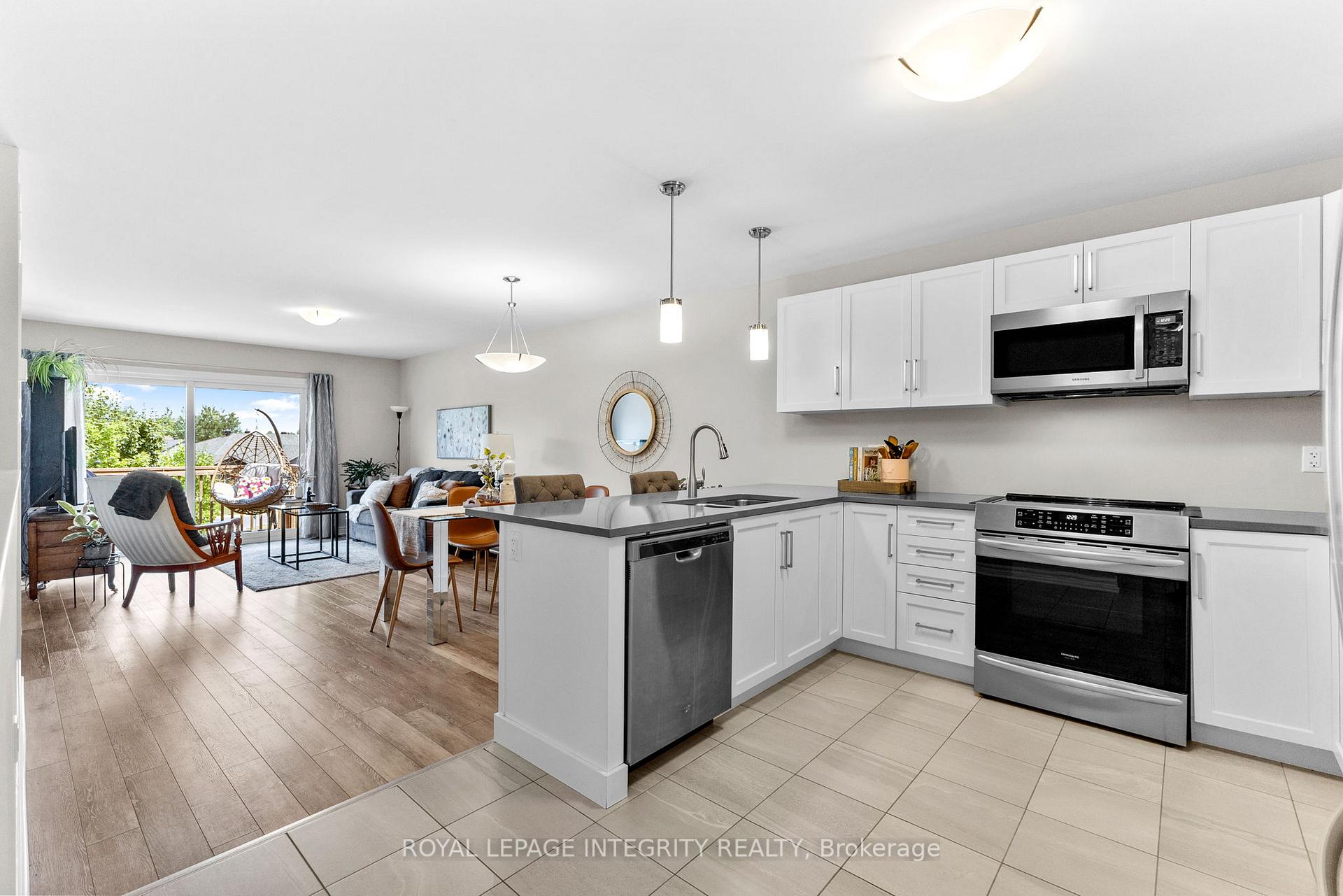 Photo 5 of 29 Morgan Clouthier Way, Arnprior — HOMEH