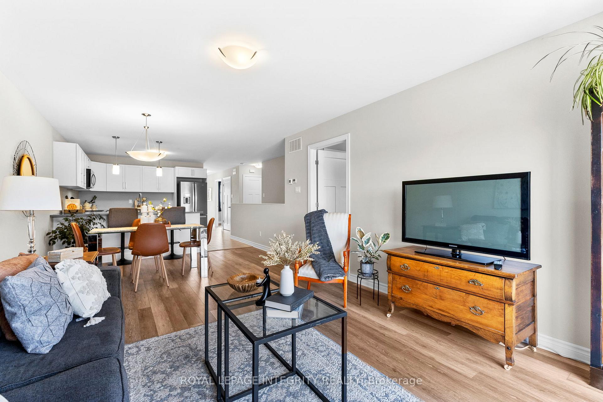 Photo 35 of 29 Morgan Clouthier Way, Arnprior — HOMEH