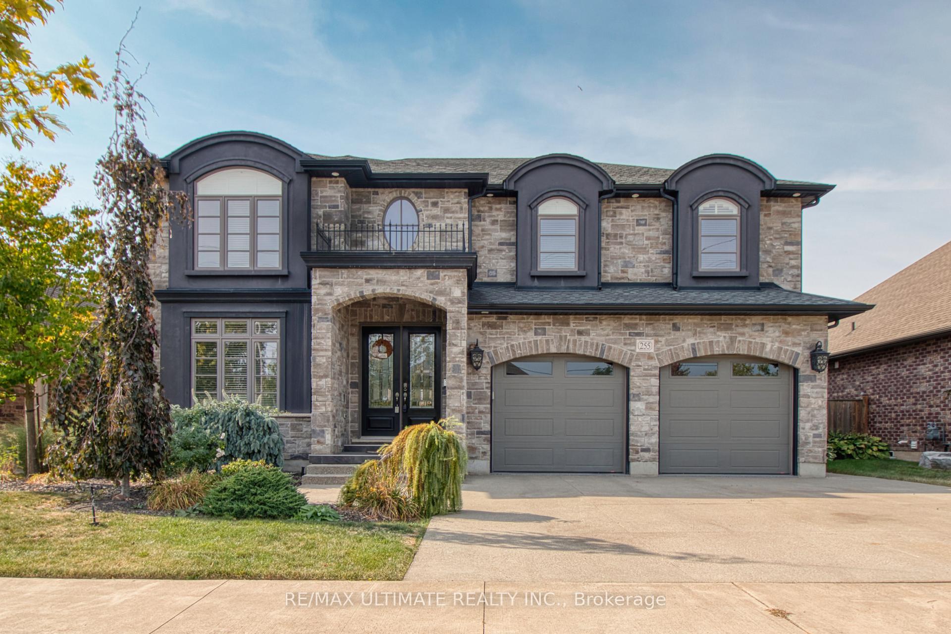 Photo 1 of 255 Colbeck Drive, Welland, Coyle Creek — HOMEH