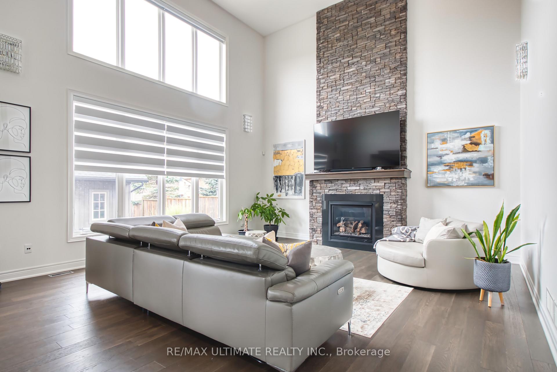 Photo 2 of 255 Colbeck Drive, Welland, Coyle Creek — HOMEH