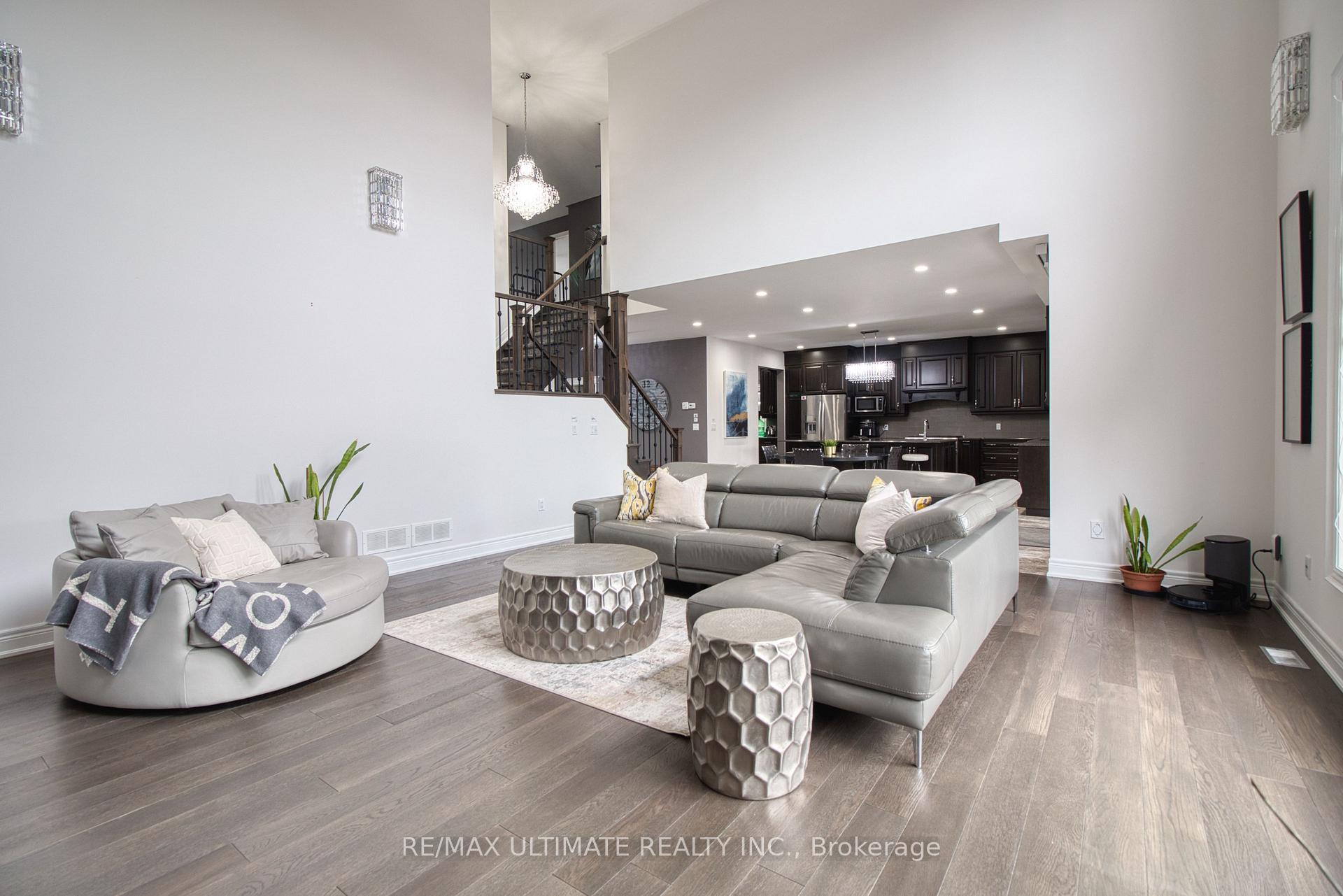 Photo 5 of 255 Colbeck Drive, Welland, Coyle Creek — HOMEH