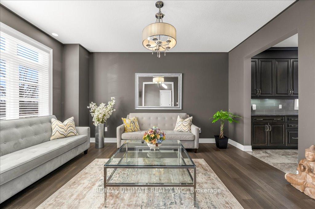 Photo 12 of 255 Colbeck Drive, Welland, Coyle Creek — HOMEH