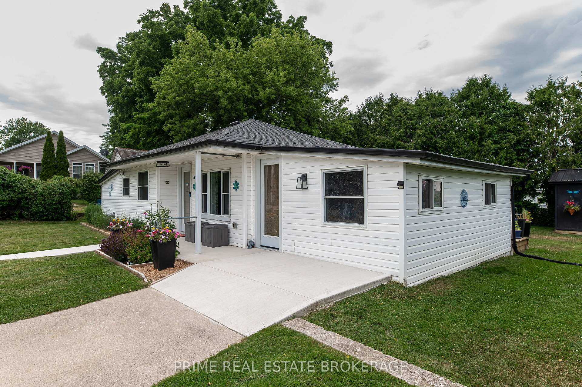 Photo 2 of 169 Harper Street, West Elgin, Rodney — HOMEH