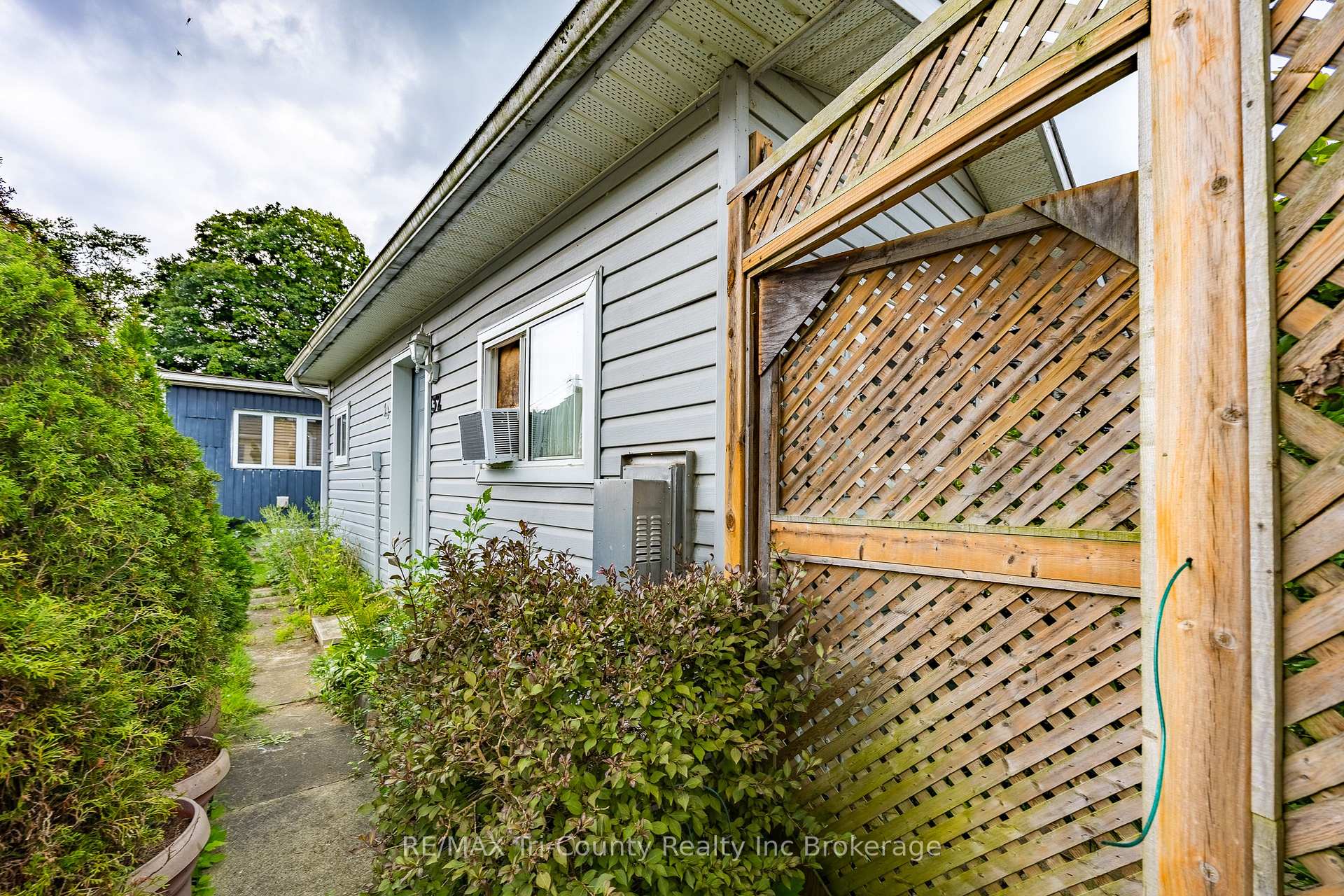 Photo 21 of Unit 32, 33 Pitt Street, Bayham, Port Burwell — HOMEH