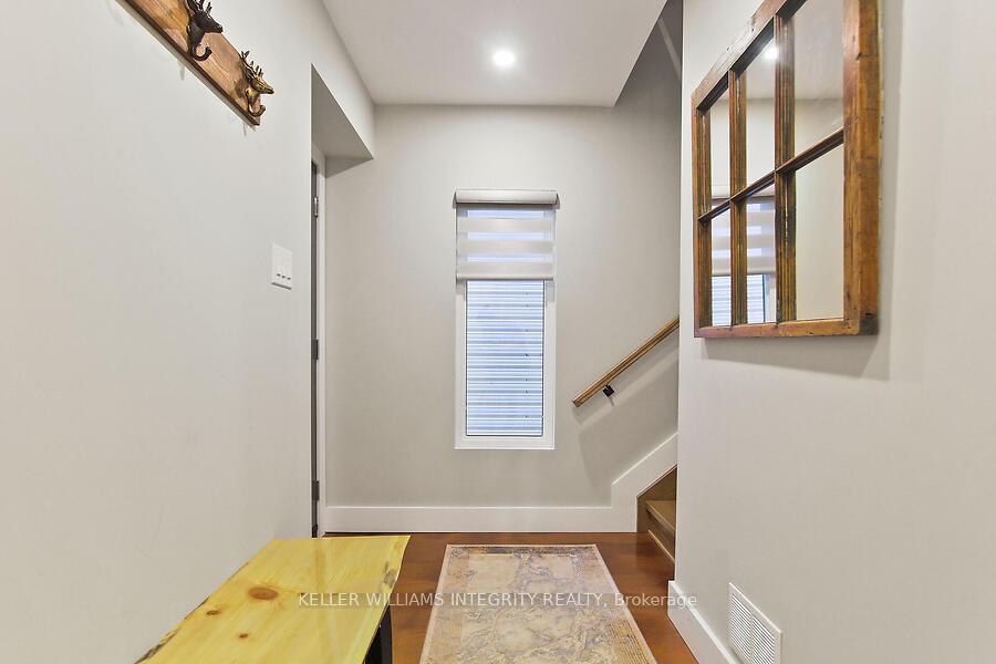 Photo 2 of Unit D, 84 Carruthers Avenue, Ottawa, Mechanicsville — HOMEH