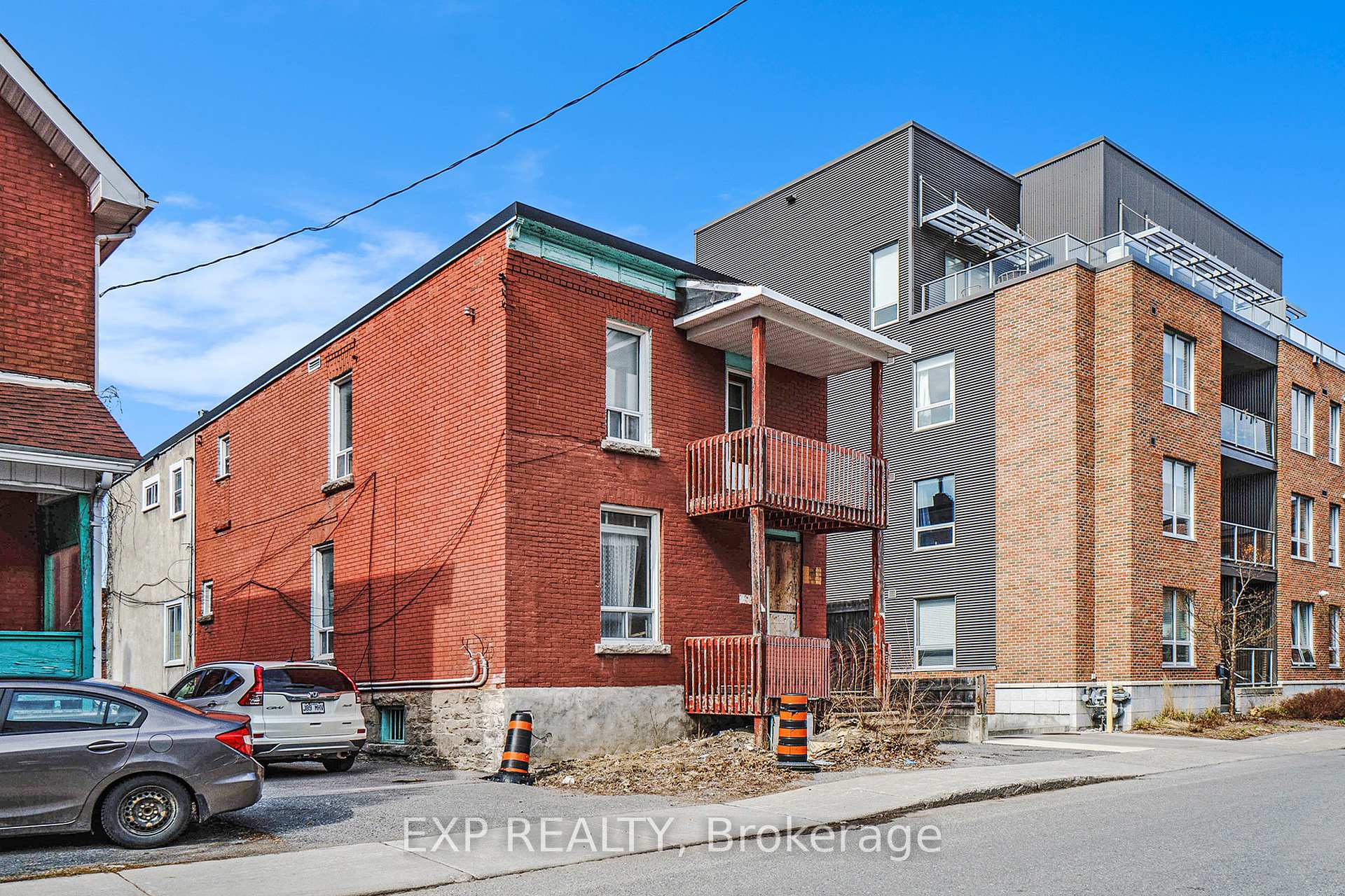 Photo 3 of 13 Balsam Street, Ottawa, West Centre Town — HOMEH