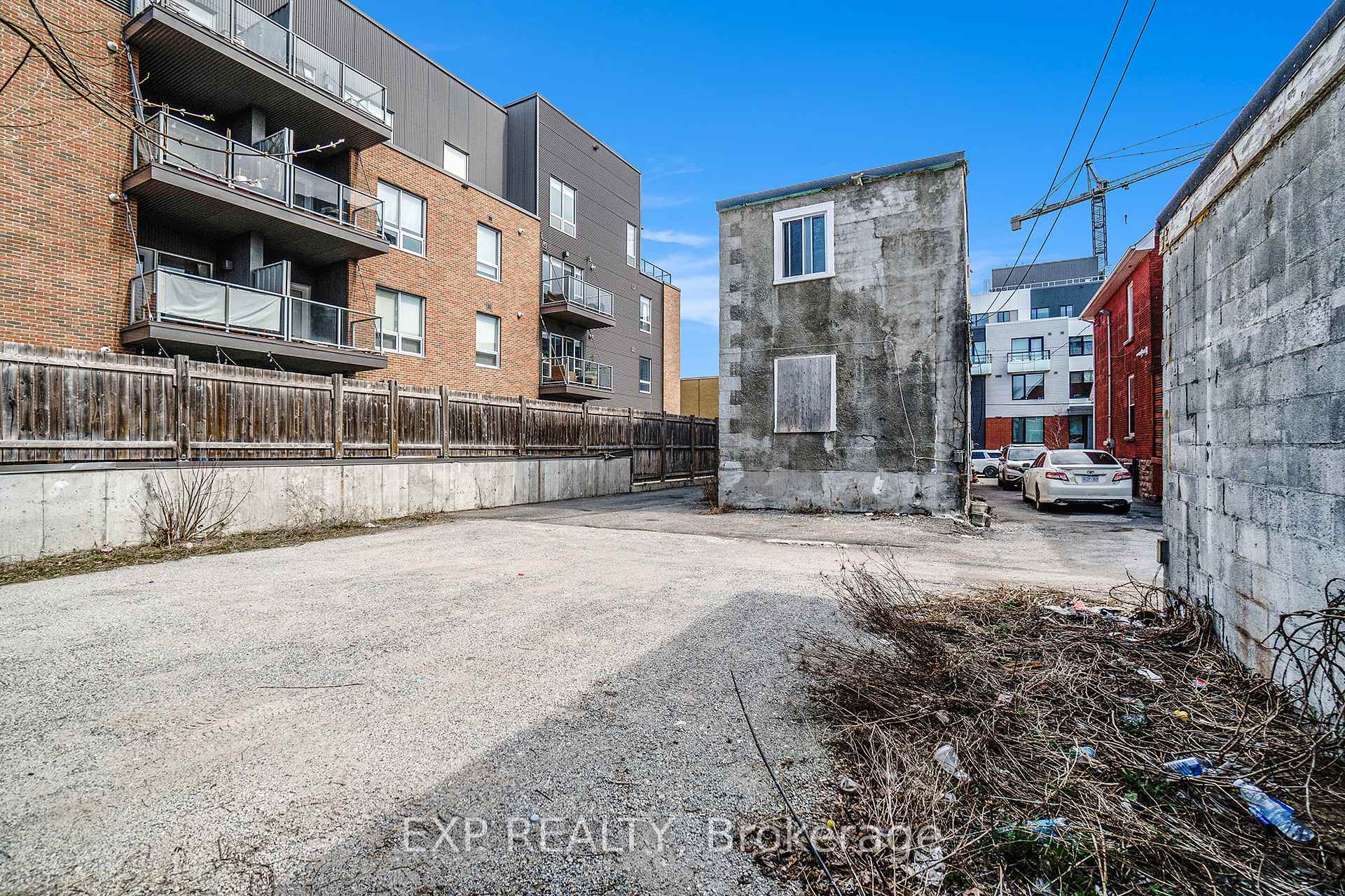 Photo 5 of 13 Balsam Street, Ottawa, West Centre Town — HOMEH