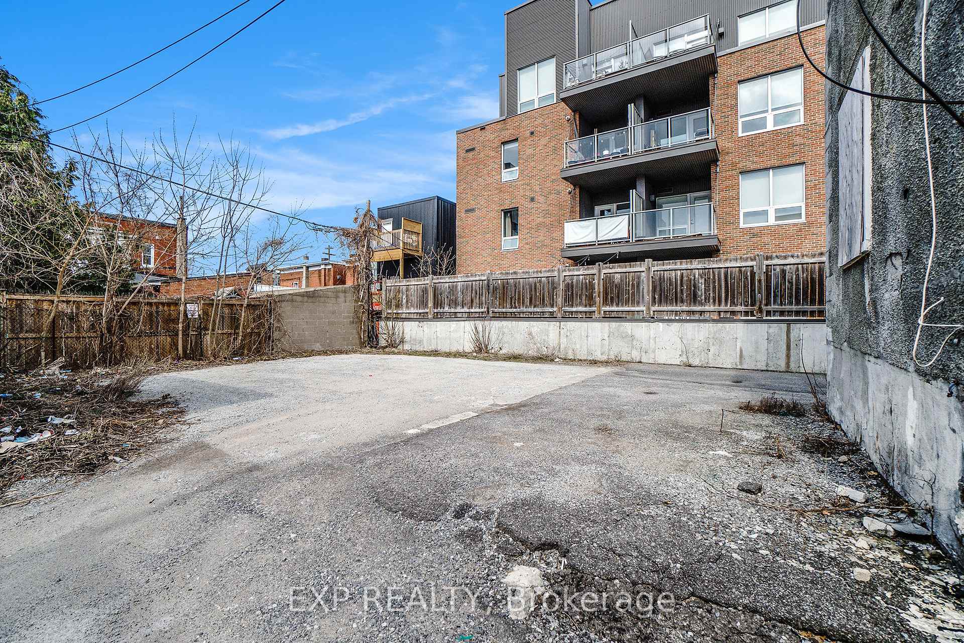 Photo 6 of 13 Balsam Street, Ottawa, West Centre Town — HOMEH