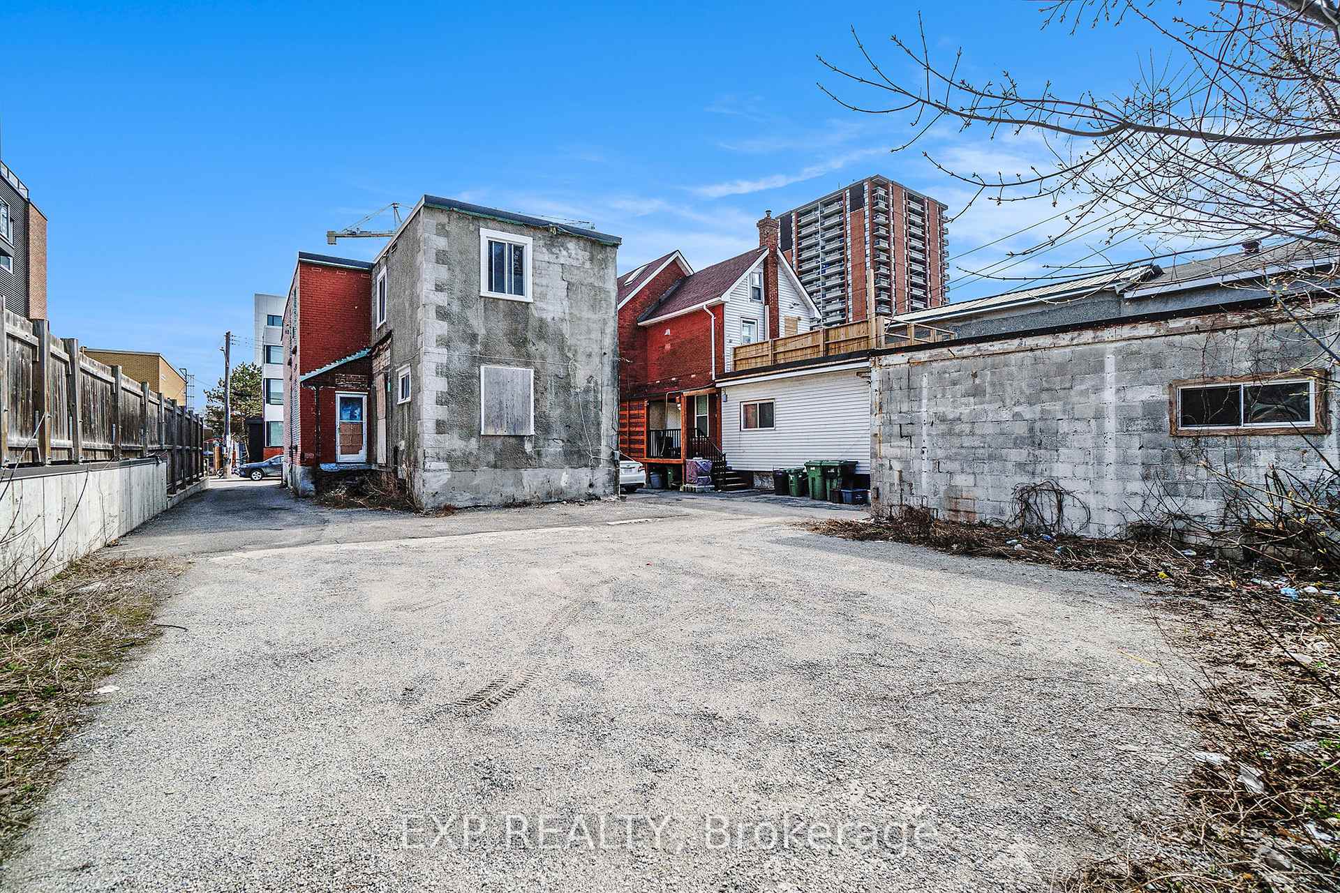 Photo 8 of 13 Balsam Street, Ottawa, West Centre Town — HOMEH