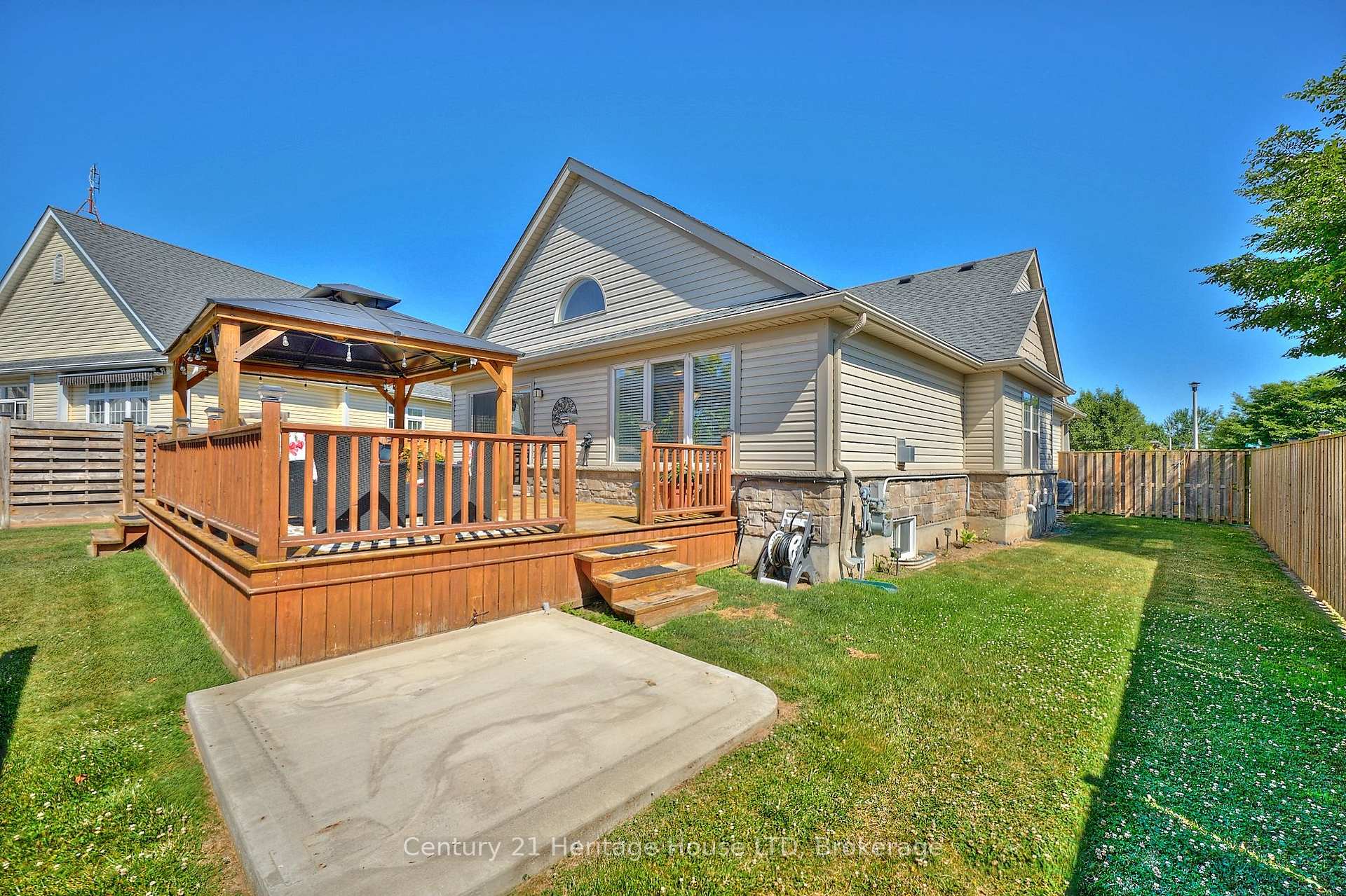 Photo 15 of 450 Classic Avenue, Welland, Lincoln/Crowland — HOMEH