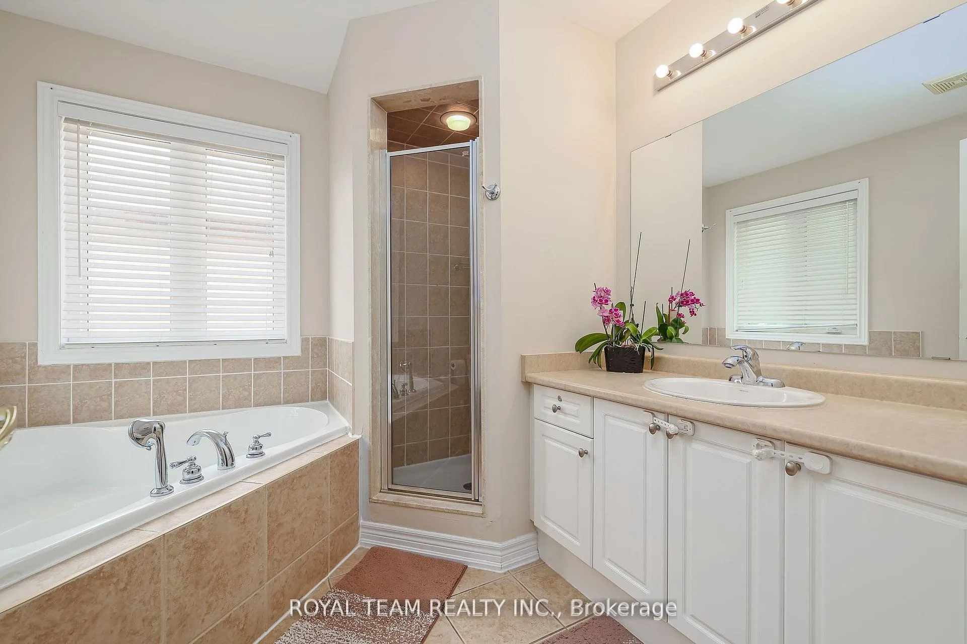 Photo 13 of 76 Degas Drive, Vaughan, Patterson — HOMEH