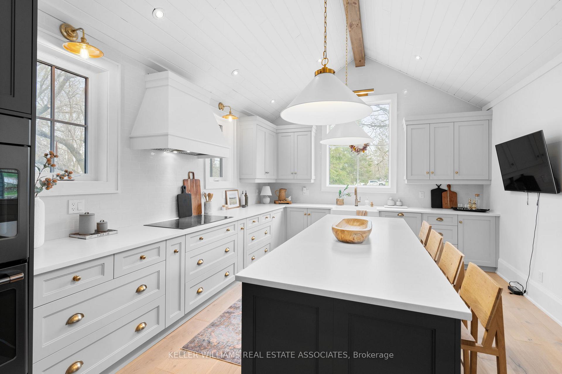 Photo 17 of 6 Scott Court, Uxbridge, Rural Uxbridge — HOMEH
