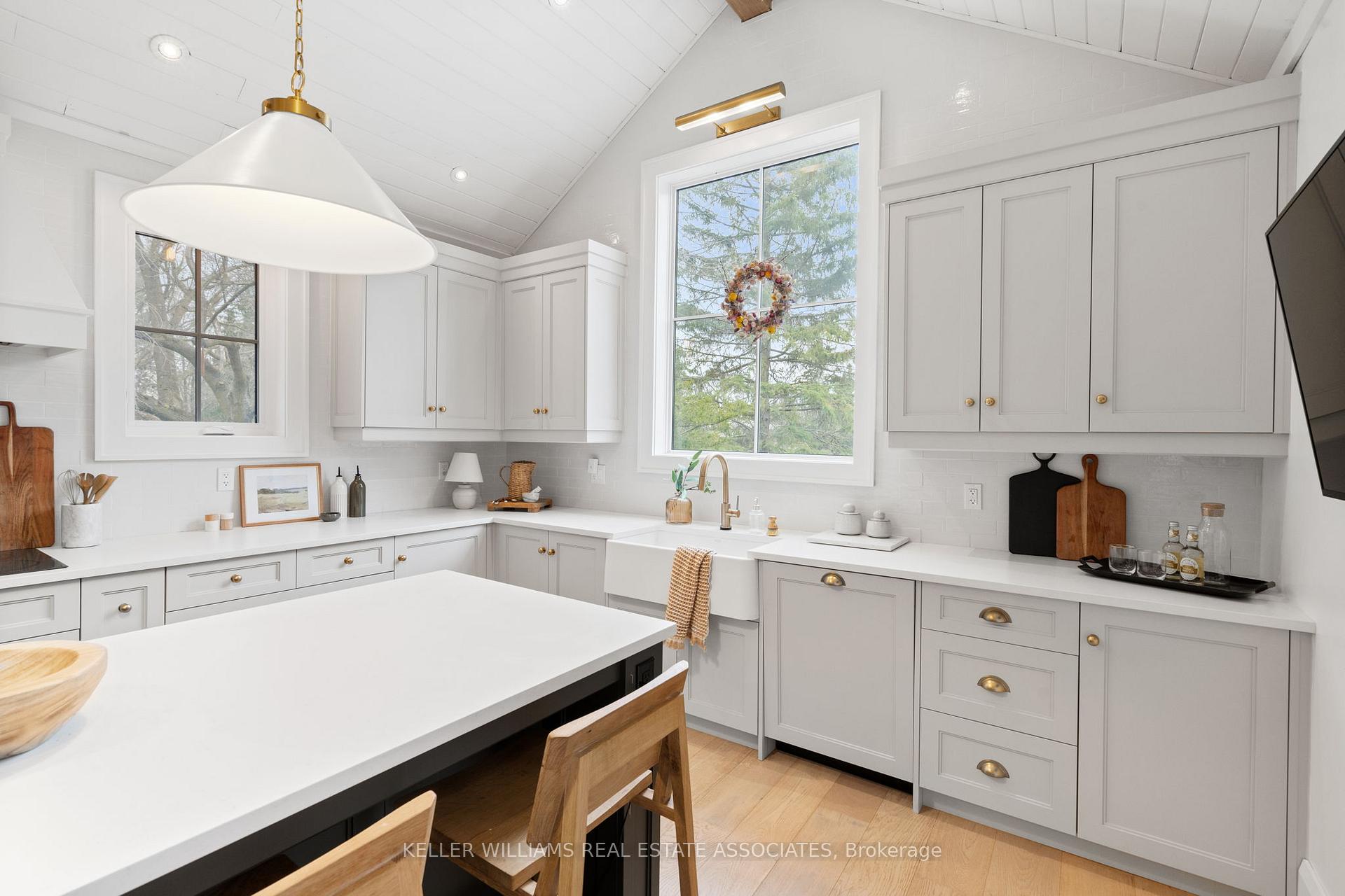 Photo 20 of 6 Scott Court, Uxbridge, Rural Uxbridge — HOMEH