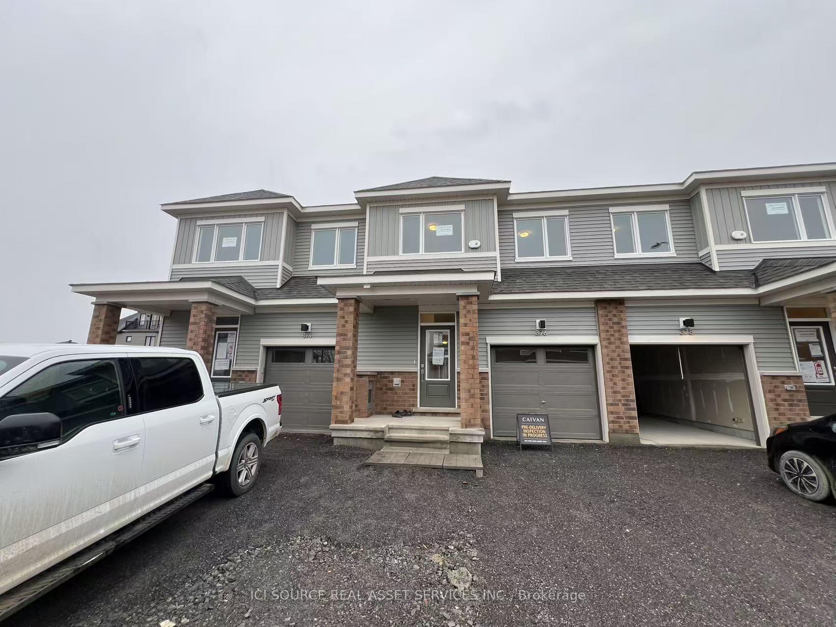 Photo 1 of 376 Les Emmerson Drive, Ottawa, Barrhaven - Heritage Park — HOMEH