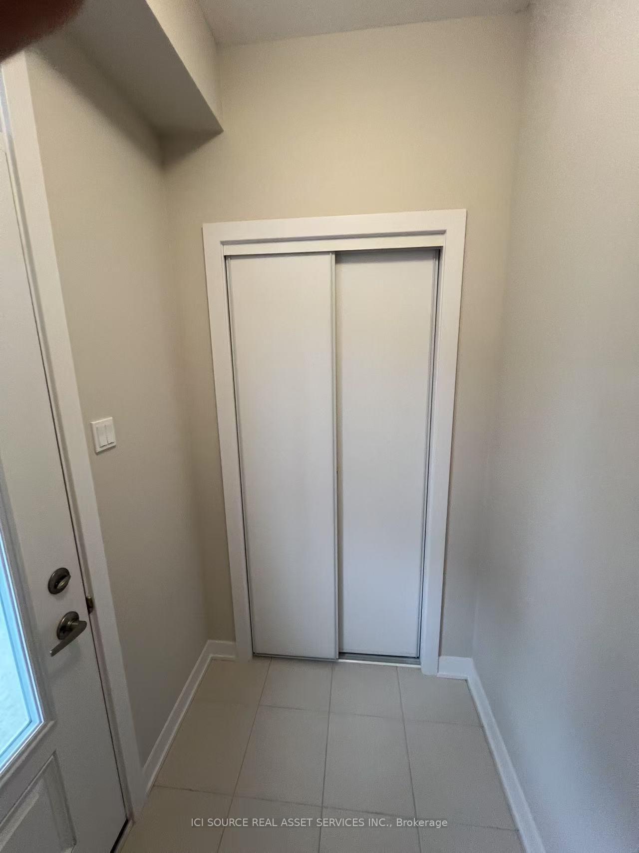 Photo 3 of 376 Les Emmerson Drive, Ottawa, Barrhaven - Heritage Park — HOMEH