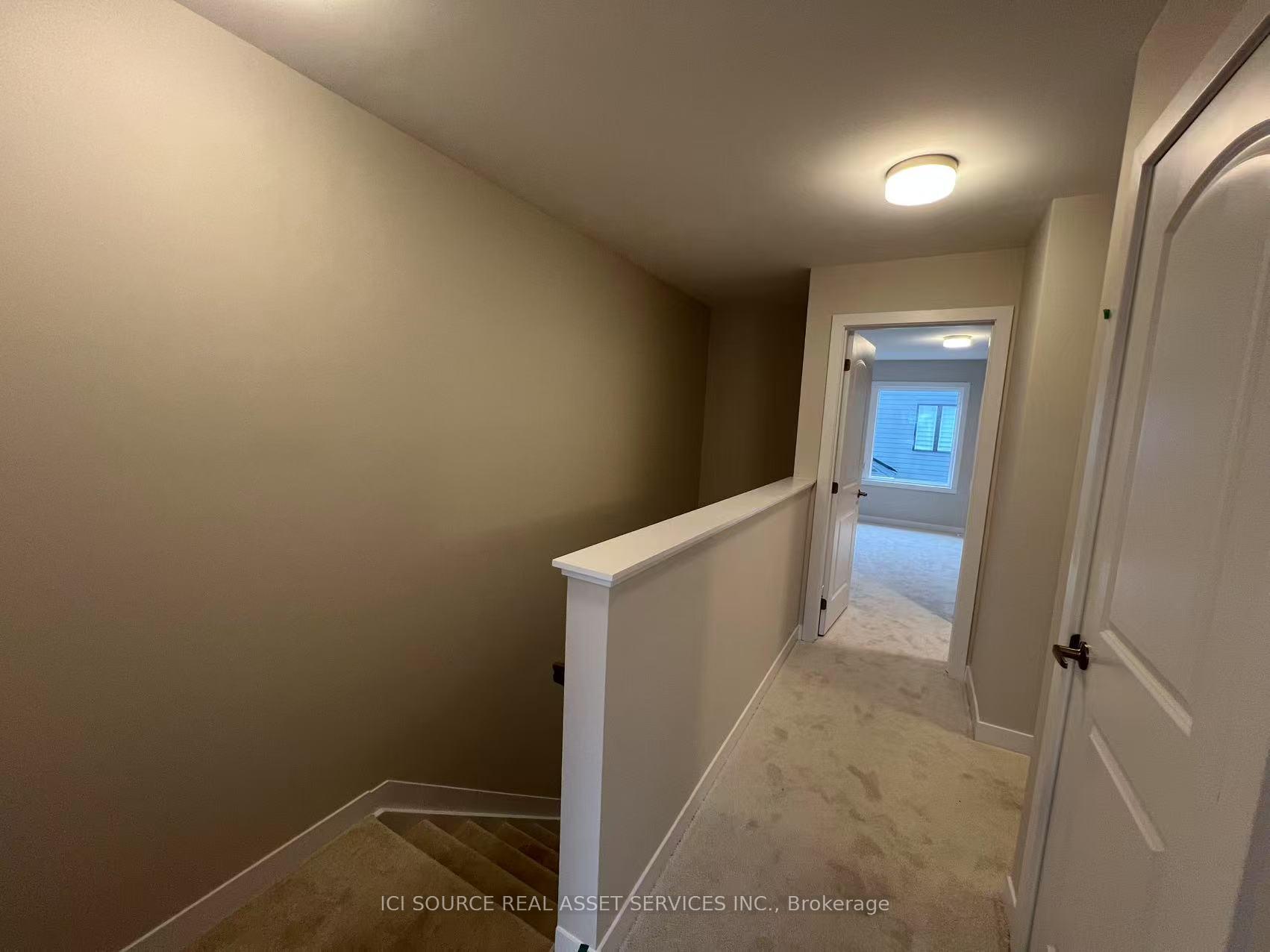 Photo 15 of 376 Les Emmerson Drive, Ottawa, Barrhaven - Heritage Park — HOMEH