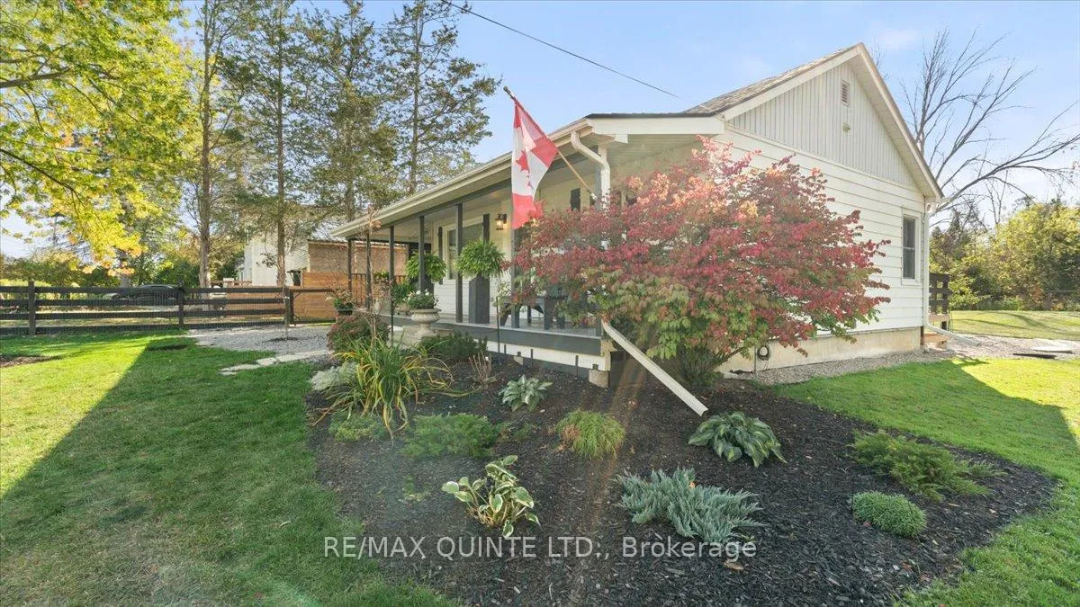 Photo 5 of 107 Ashley Street, Belleville, Thurlow Ward — HOMEH