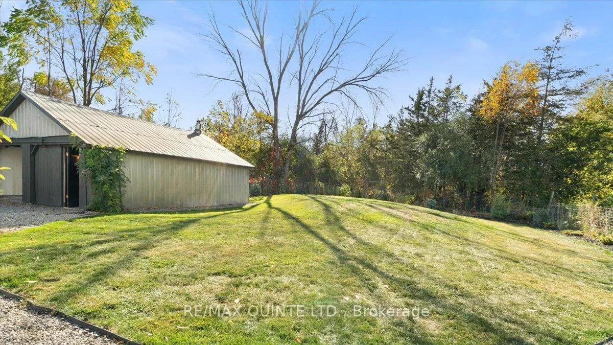 Photo 7 of 107 Ashley Street, Belleville, Thurlow Ward — HOMEH