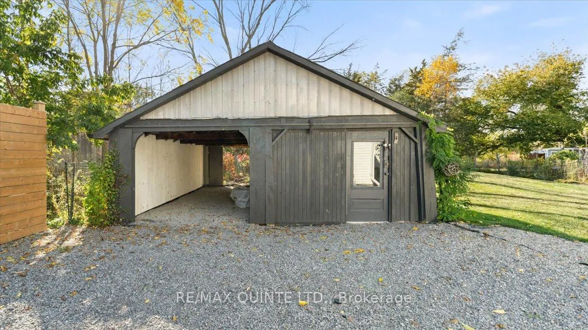 Photo 15 of 107 Ashley Street, Belleville, Thurlow Ward — HOMEH