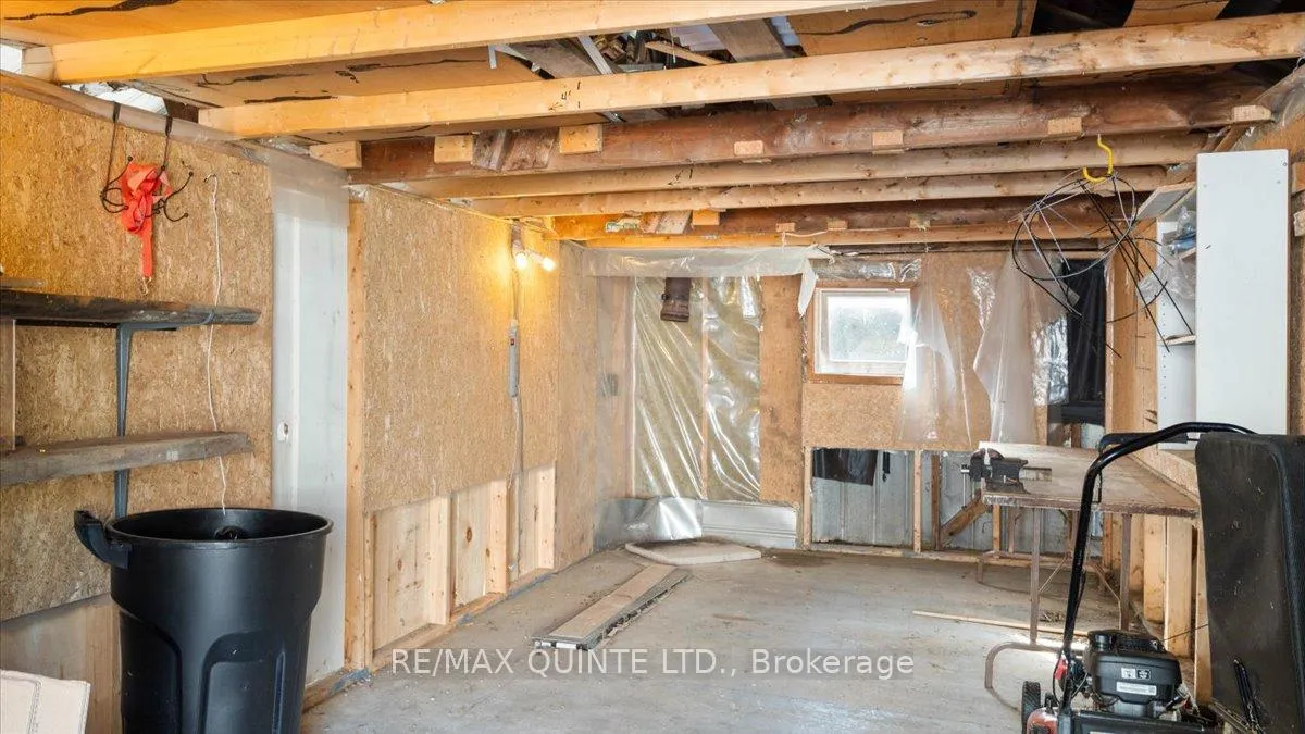 Photo 17 of 107 Ashley Street, Belleville, Thurlow Ward — HOMEH