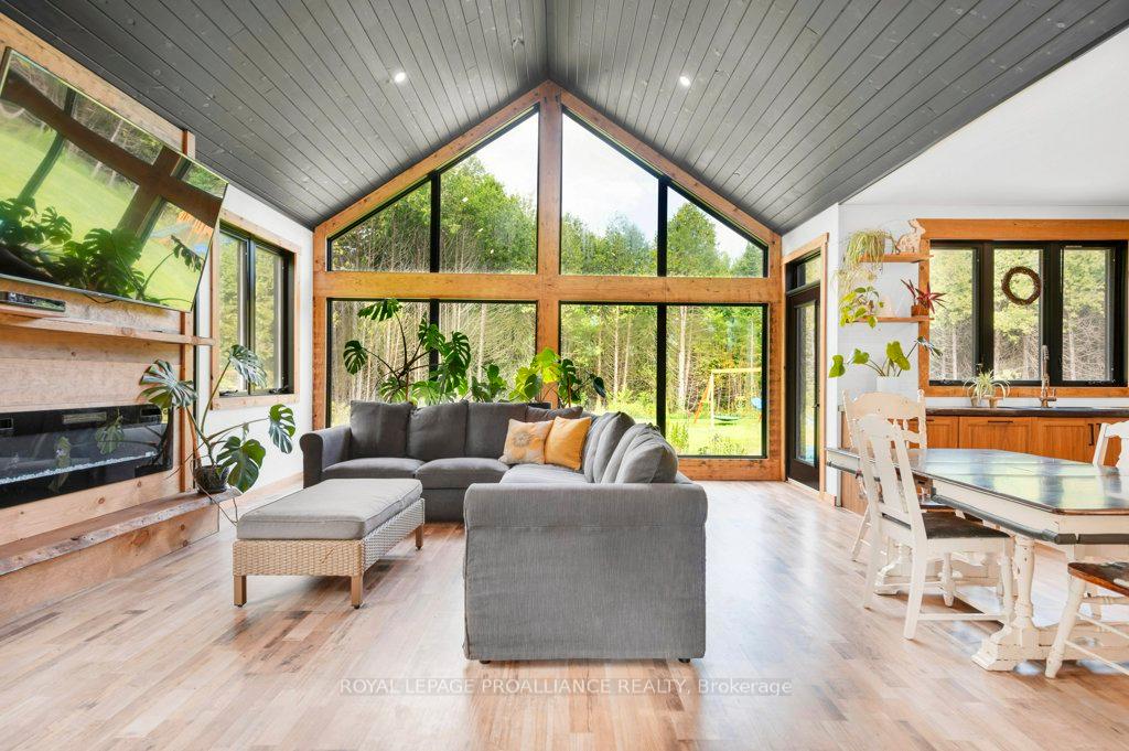 Photo 5 of 990 French Settlement Road, Tweed, Hungerford (Twp) — HOMEH