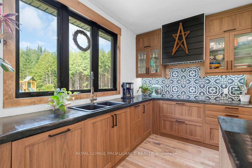 Photo 13 of 990 French Settlement Road, Tweed, Hungerford (Twp) — HOMEH