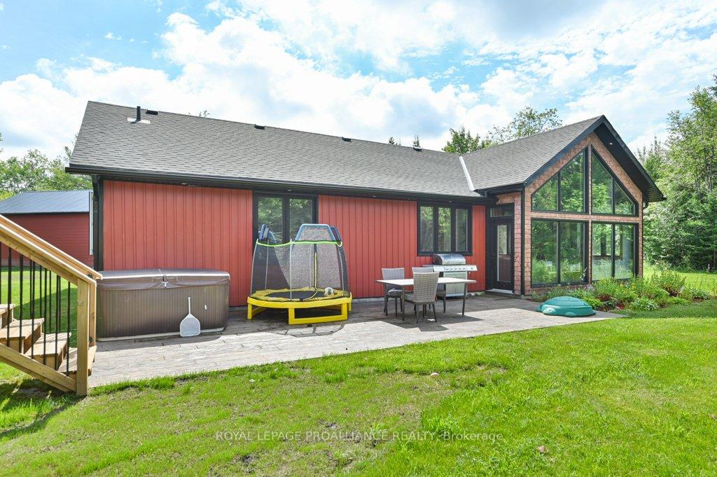 Photo 27 of 990 French Settlement Road, Tweed, Hungerford (Twp) — HOMEH