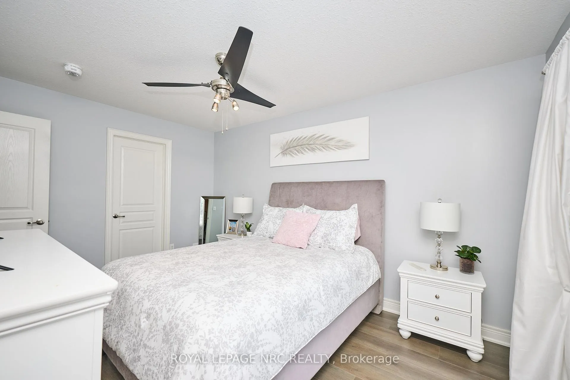 Photo 23 of 118 Roselawn Crescent, Welland, Coyle Creek — HOMEH