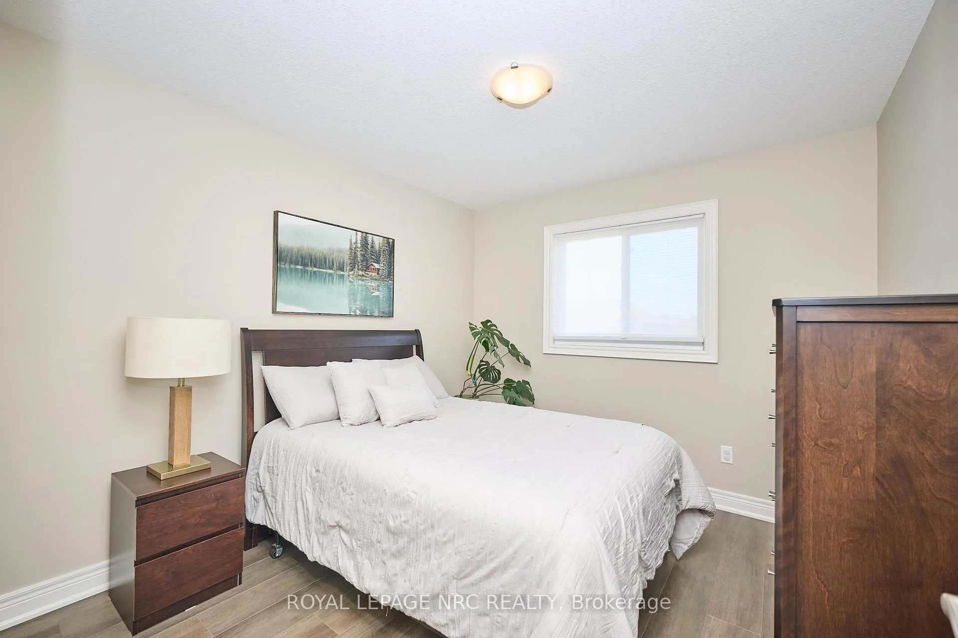 Photo 32 of 118 Roselawn Crescent, Welland, Coyle Creek — HOMEH