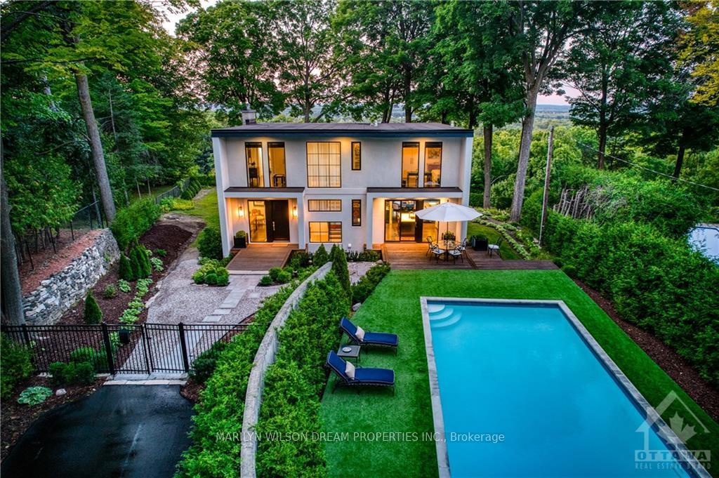 Photo 1 of 10 Rothwell Drive, Ottawa, Rothwell Heights — HOMEH