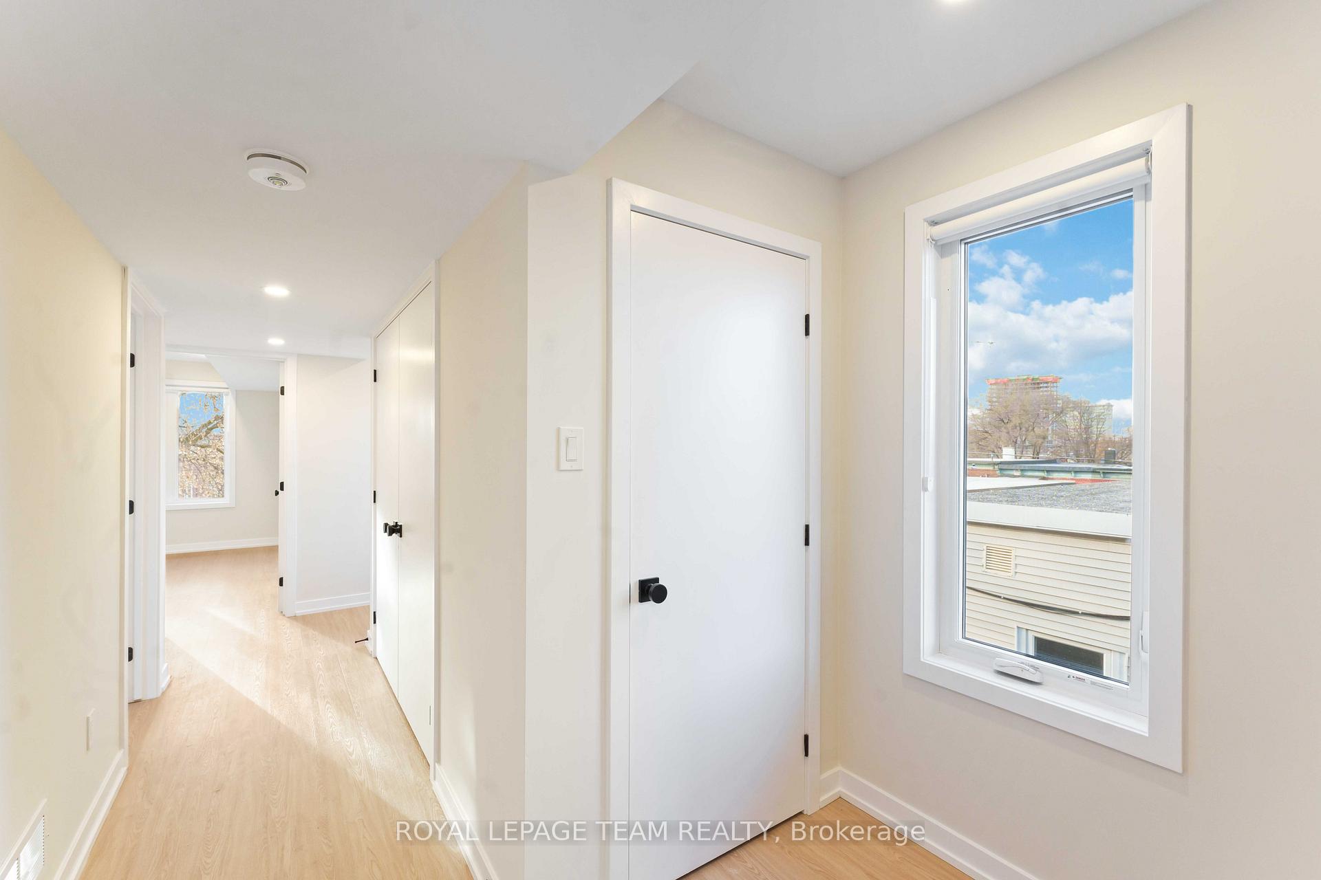 Photo 3 of Unit 3, 90 Elm Street, Ottawa, West Centre Town — HOMEH