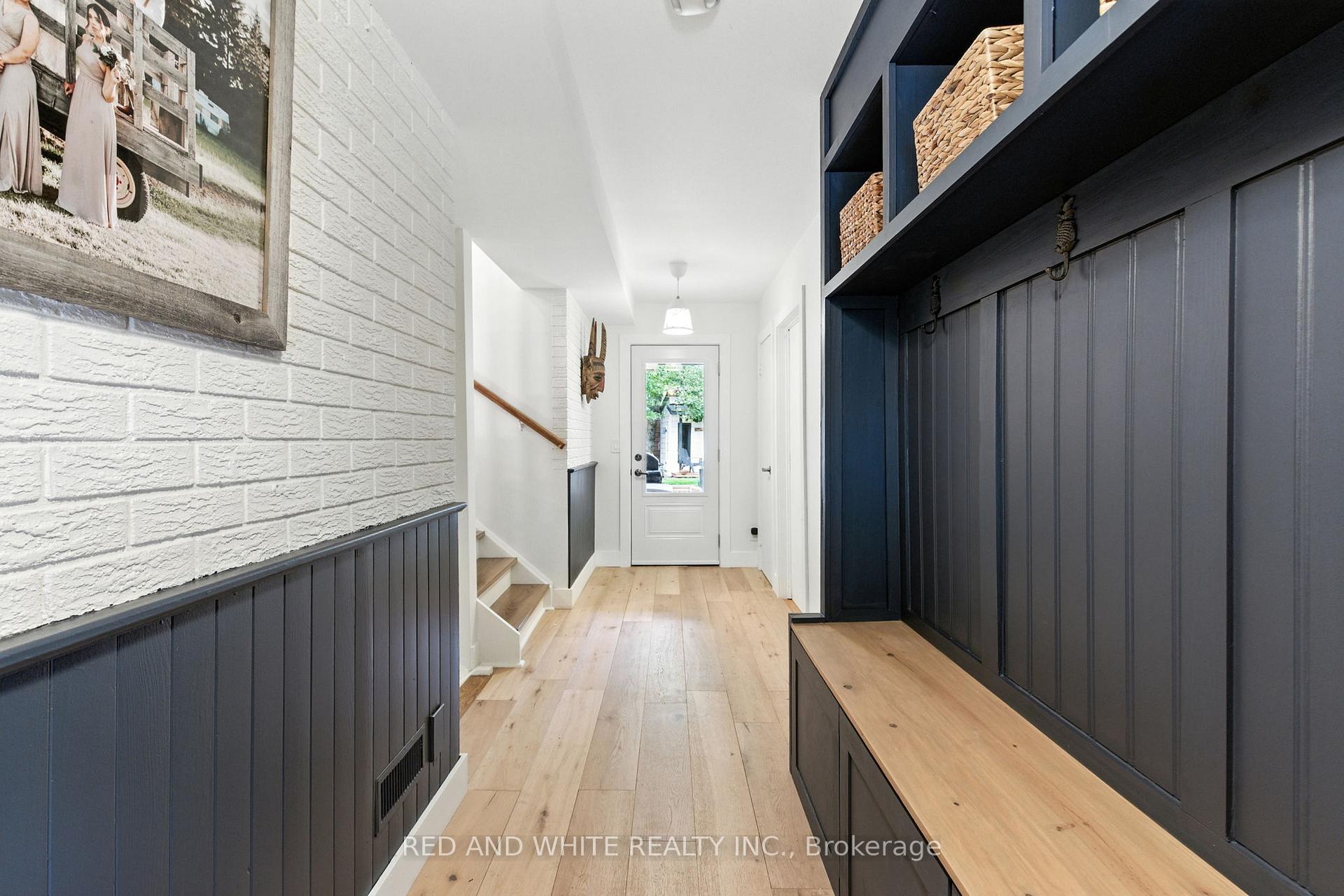 Photo 14 of 210 Northlake Drive, Waterloo, North Lakeshore — HOMEH