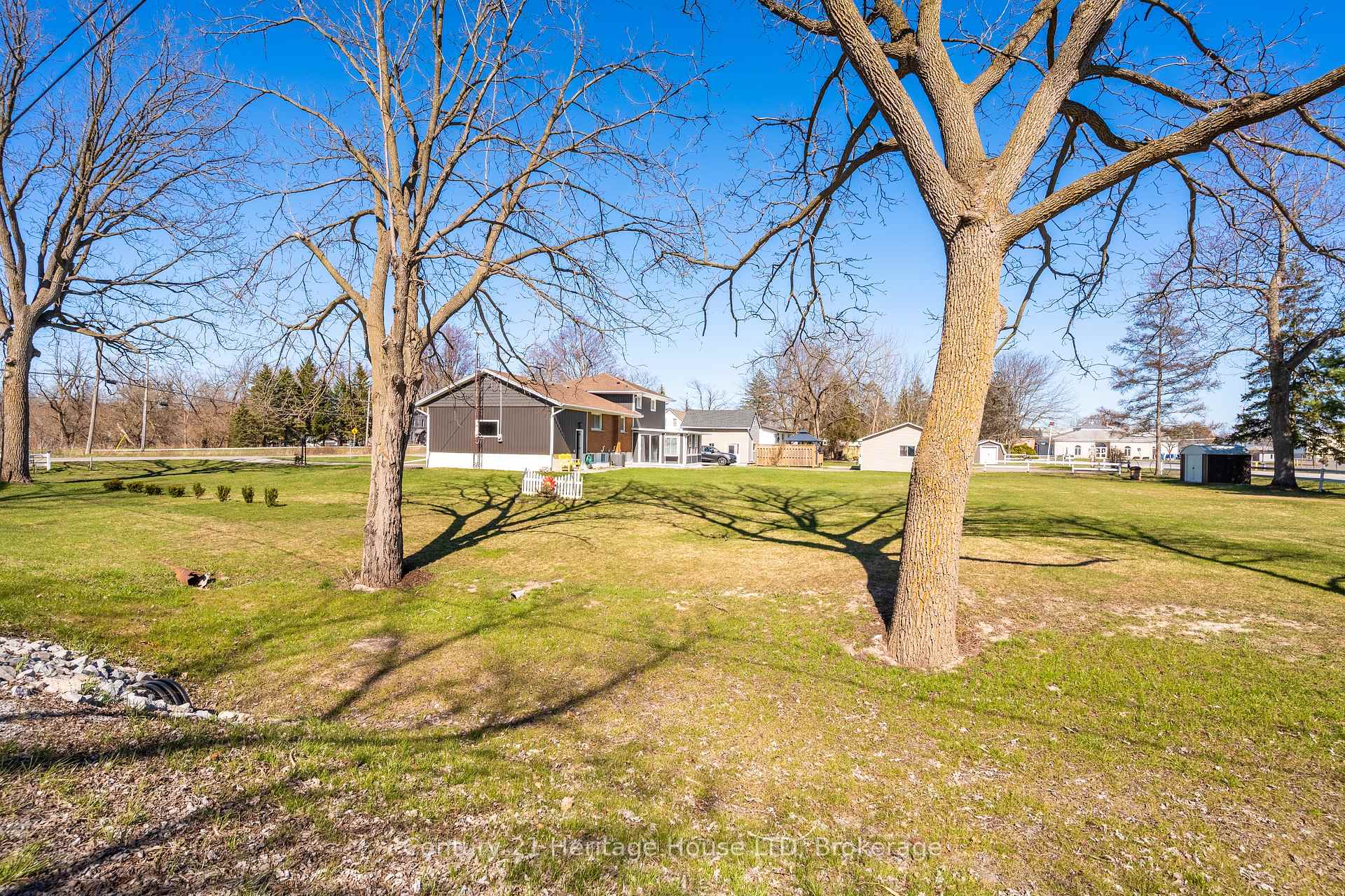 Photo 37 of 31969 Feeder Road W, Wainfleet, Marshville/Winger — HOMEH