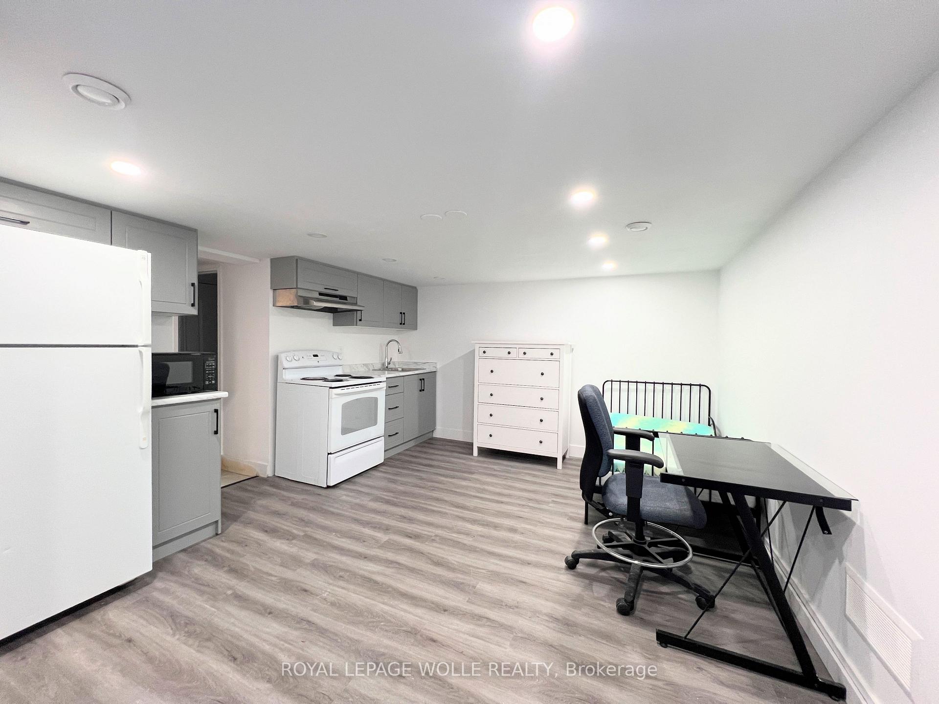 Photo 4 of Unit Bsmt, 140B Weber Street N, Waterloo, Lincoln Heights — HOMEH