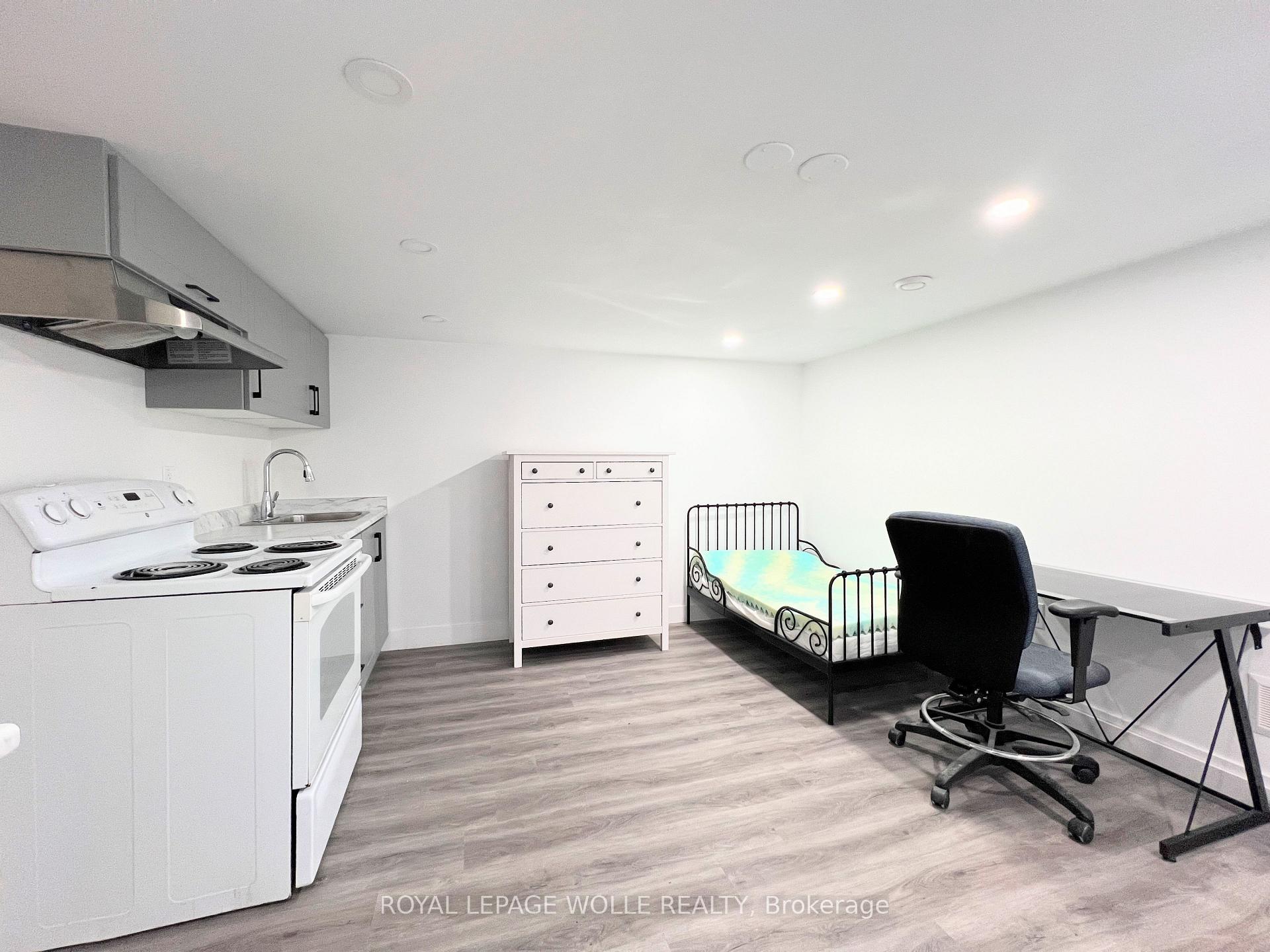 Photo 5 of Unit Bsmt, 140B Weber Street N, Waterloo, Lincoln Heights — HOMEH