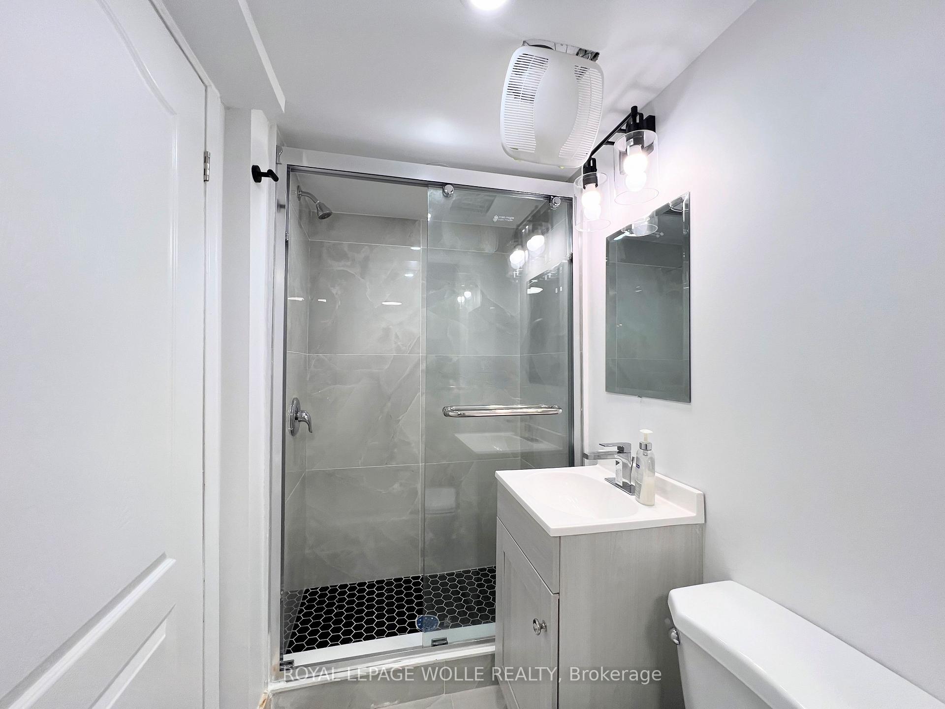 Photo 8 of Unit Bsmt, 140B Weber Street N, Waterloo, Lincoln Heights — HOMEH