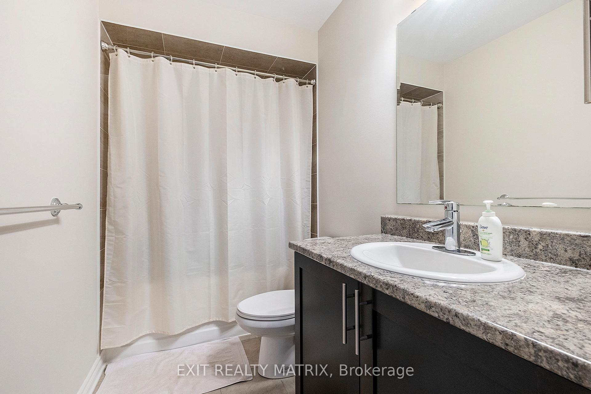 Photo 10 of 322 Ballinville Circle, Ottawa, Riverside South/Gloucester Glen — HOMEH
