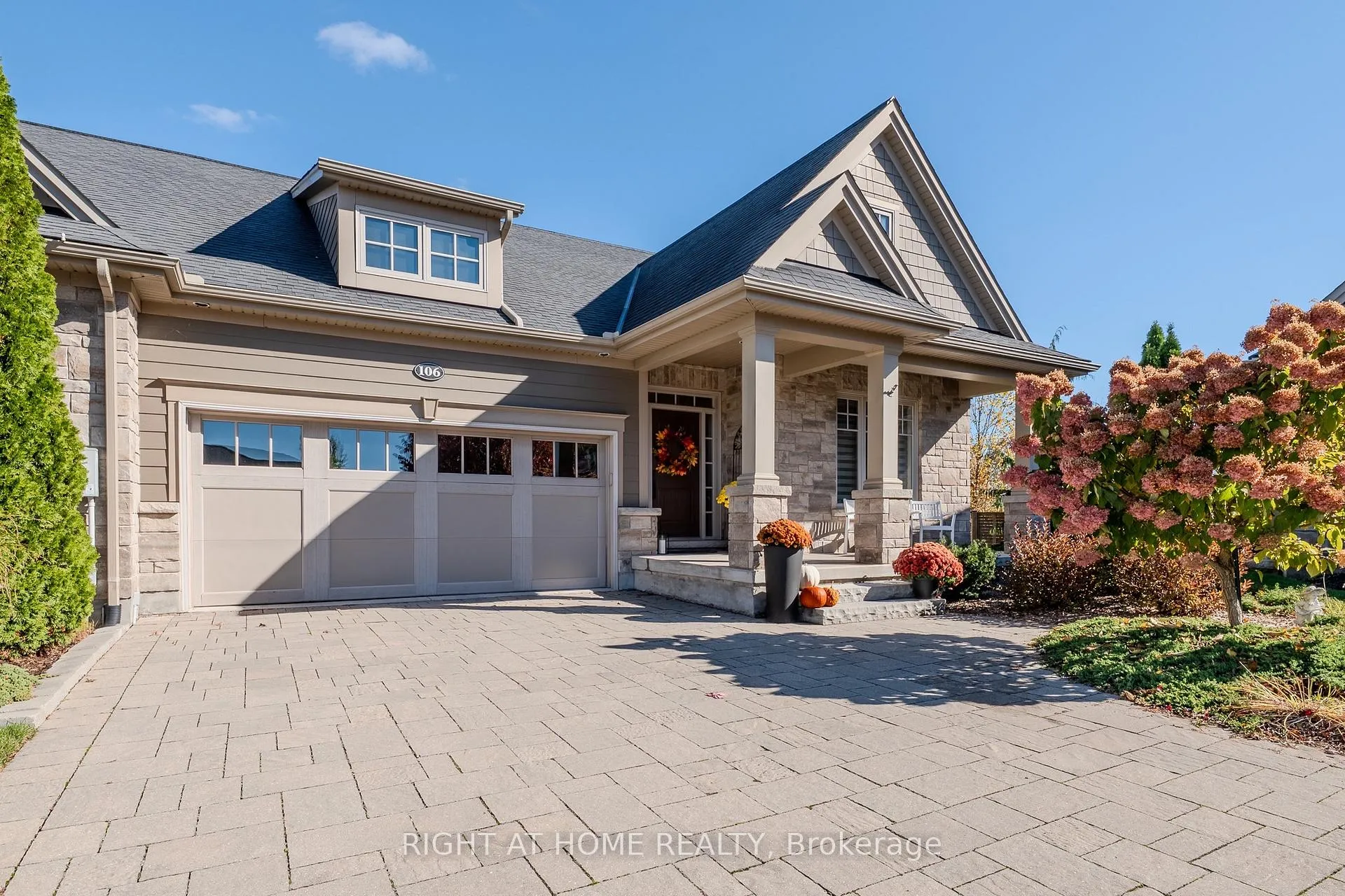 Photo 3 of 106 Coyle Court, Welland, Coyle Creek — HOMEH