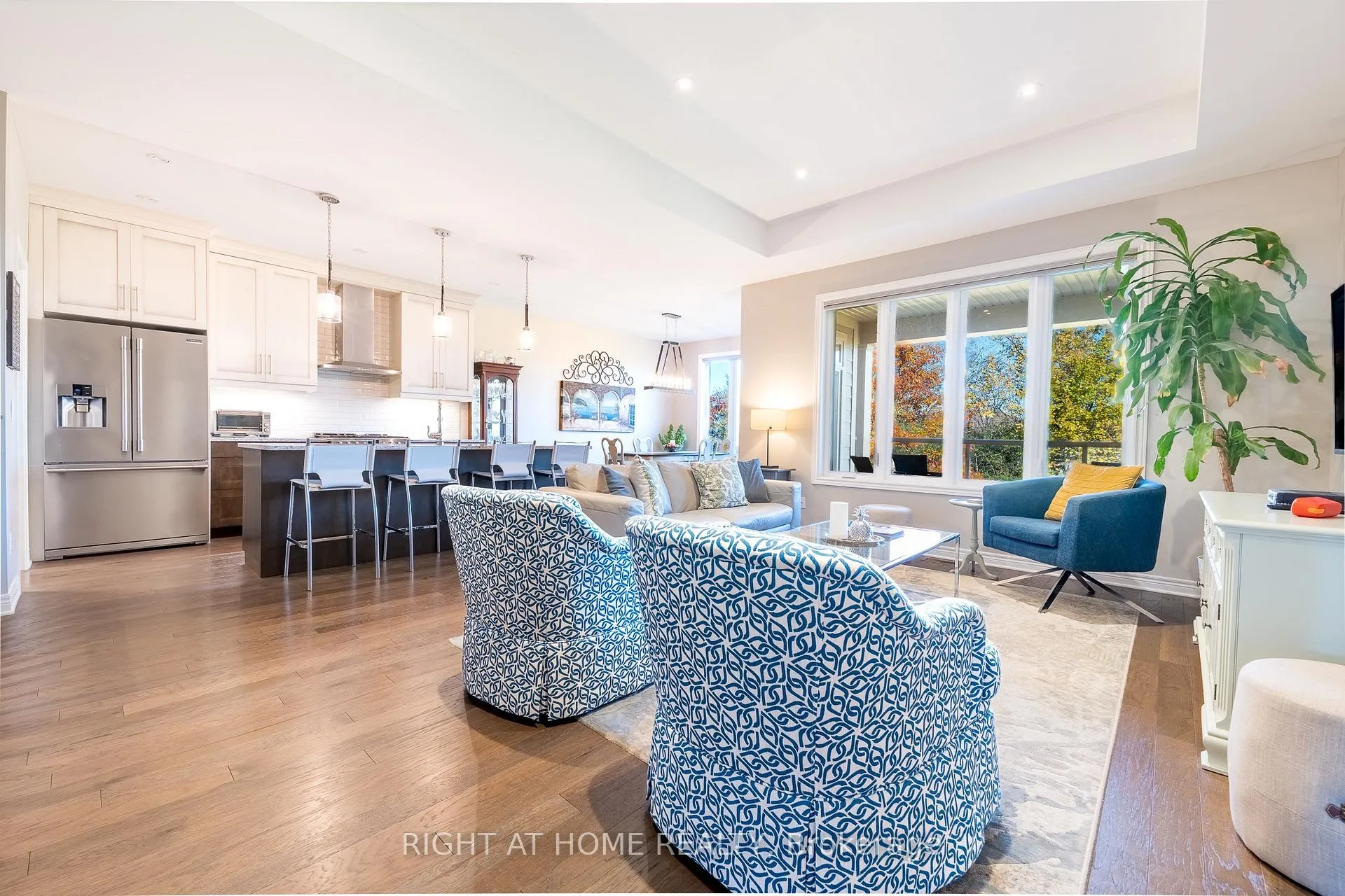 Photo 7 of 106 Coyle Court, Welland, Coyle Creek — HOMEH