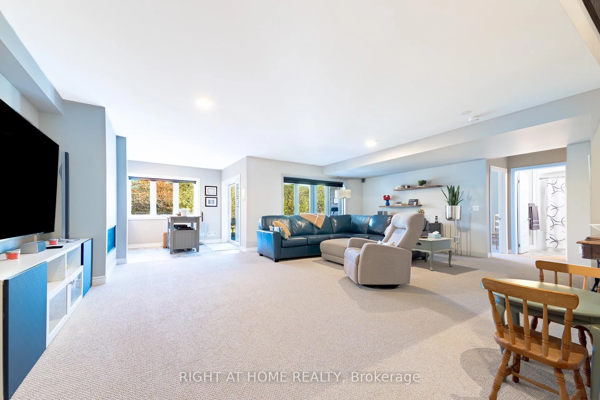 Photo 23 of 106 Coyle Court, Welland, Coyle Creek — HOMEH