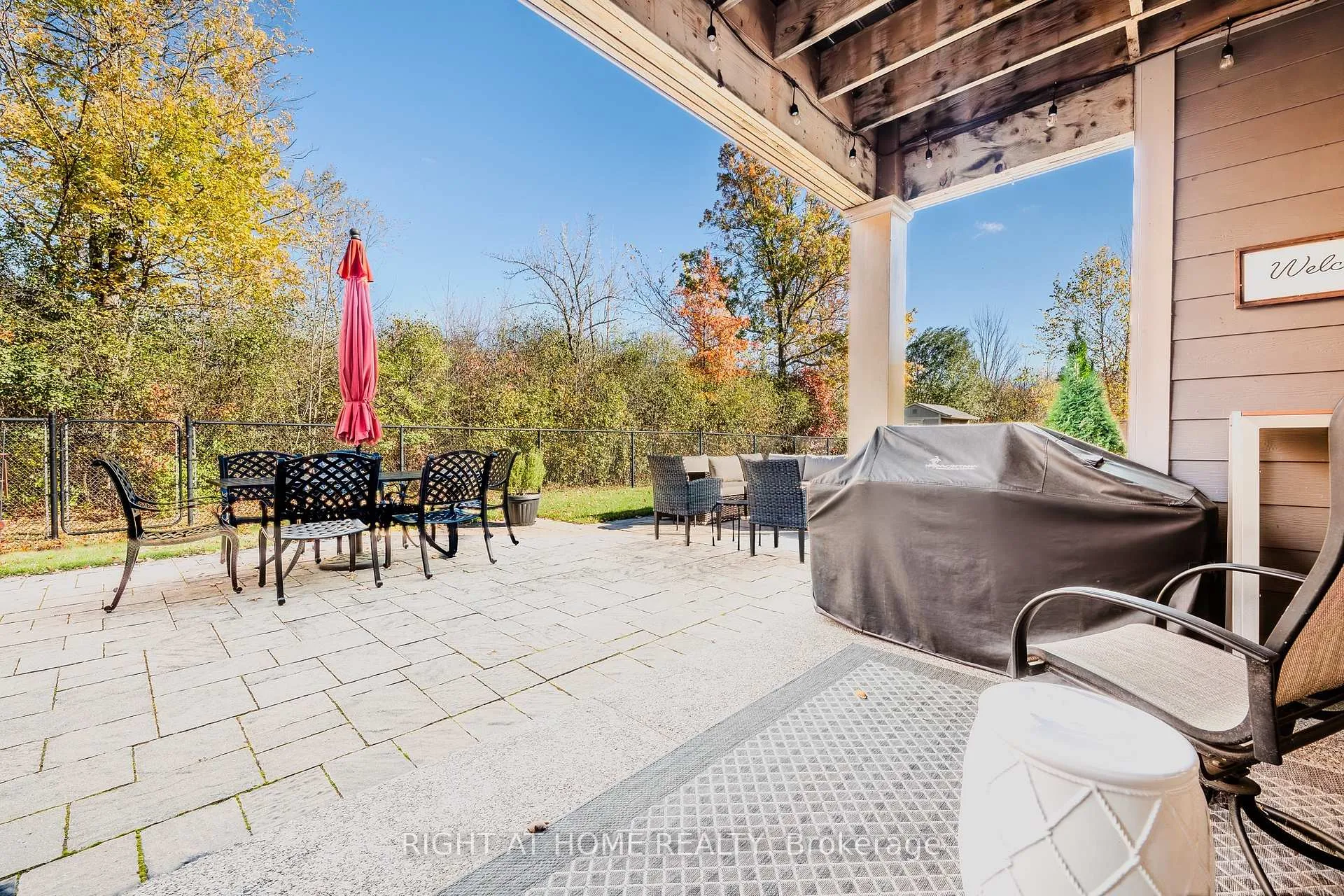 Photo 33 of 106 Coyle Court, Welland, Coyle Creek — HOMEH